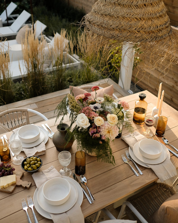 How to setup a beautiful outdoor dinner party