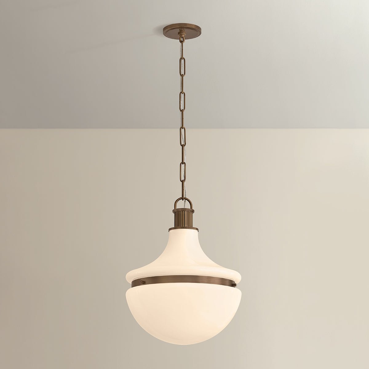 Barryville Pendant – 15.75" W