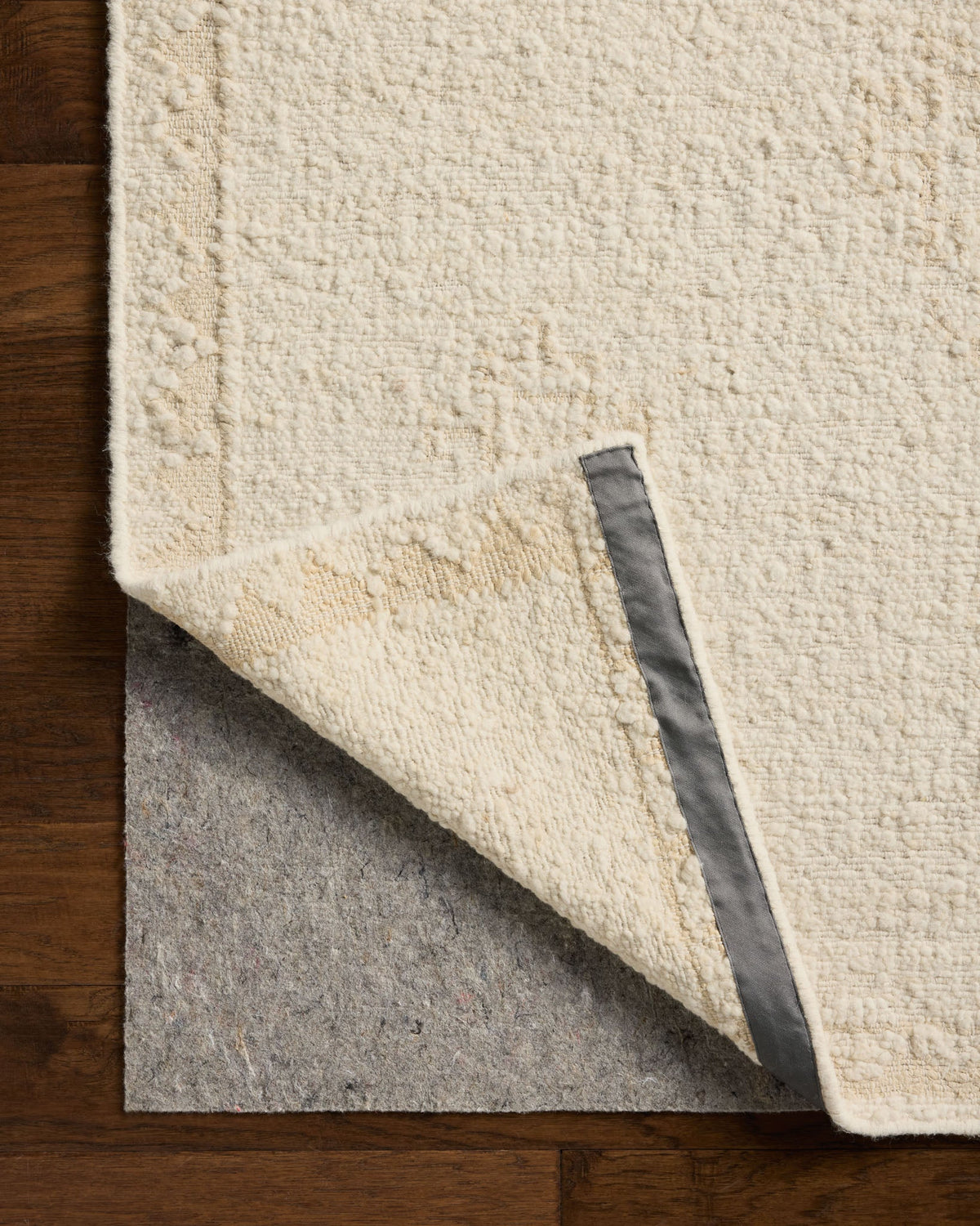 Alara 02 Ivory/Natural Rug – detail