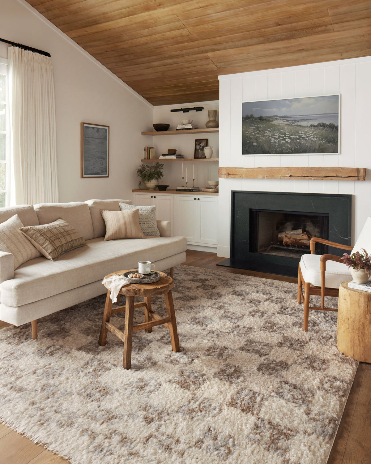 Amira Ivory Pebble Rug – room scene