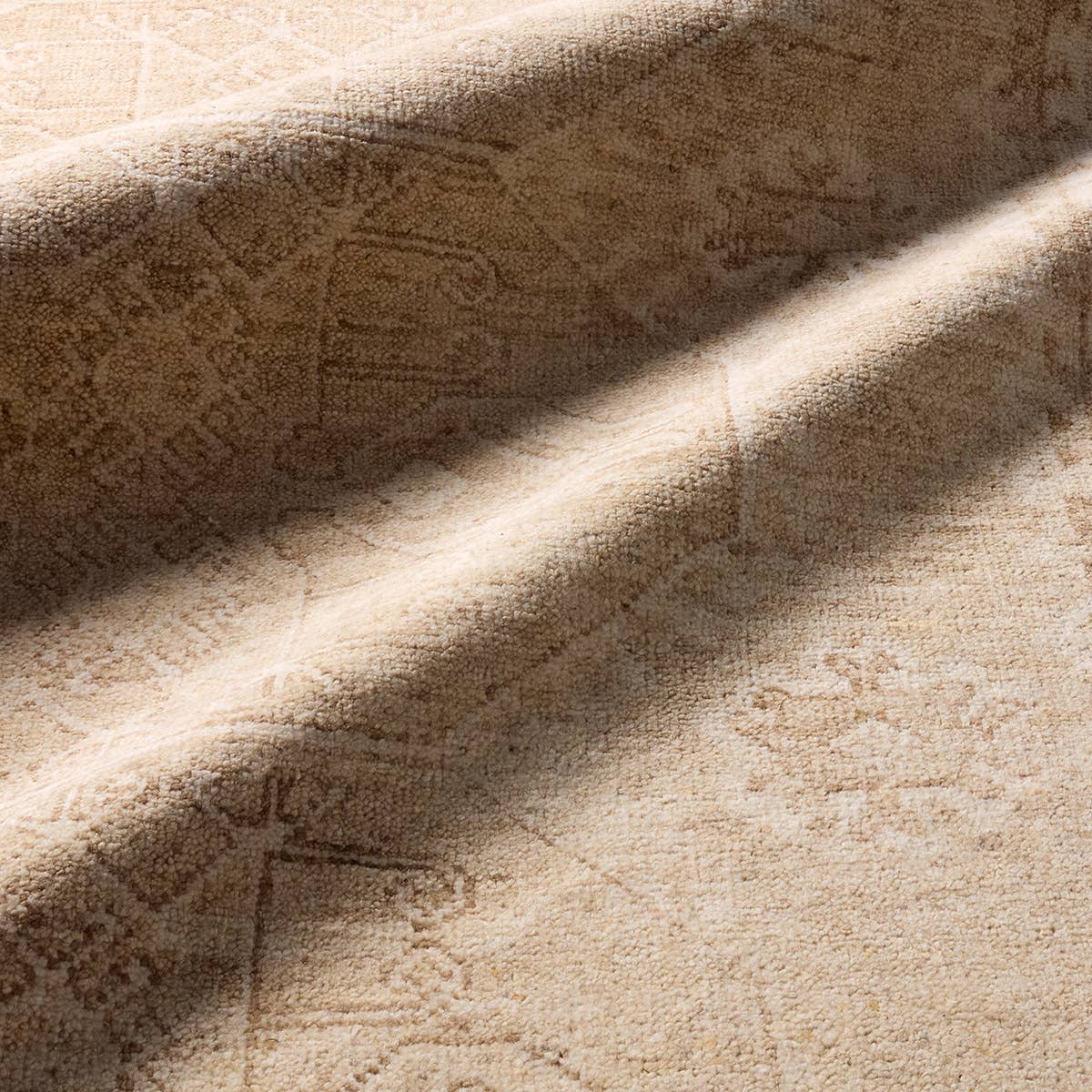 Azad Aires Rug – AZA01 – close-up
