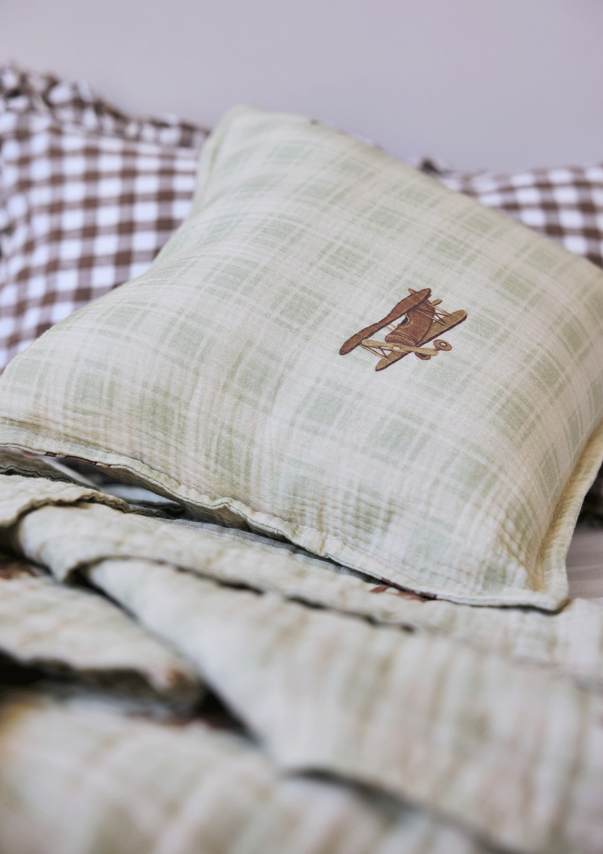 Milo Muslin Pillow Cover