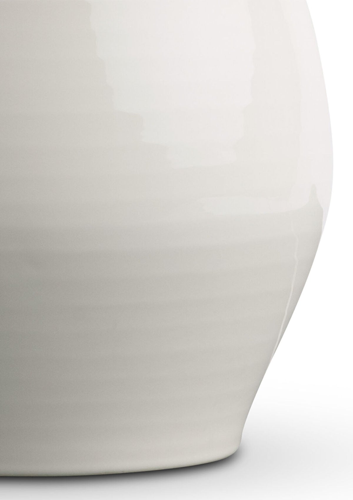 Aralyn Table Lamp