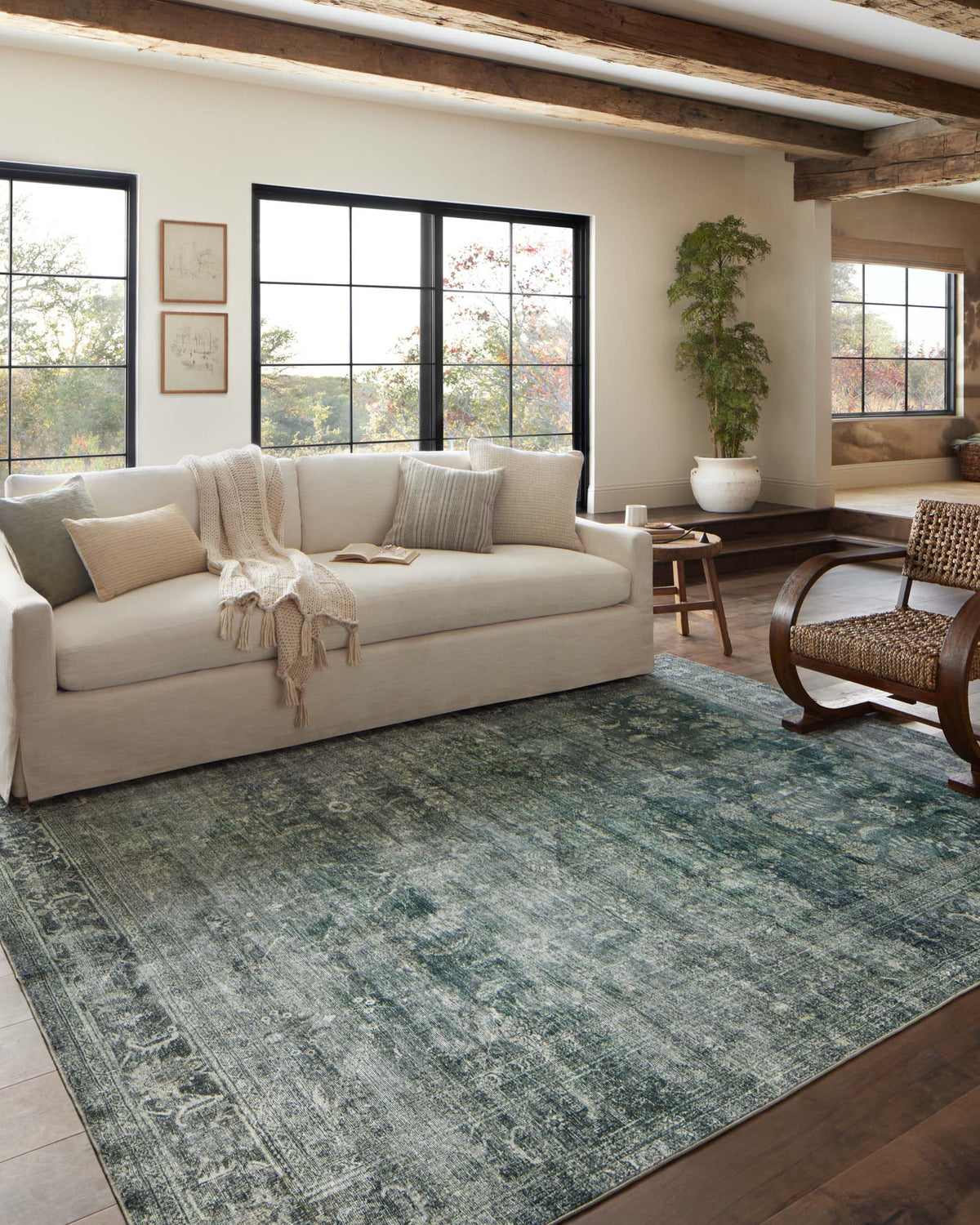 Banks Blue/Lagoon Rug – room scene