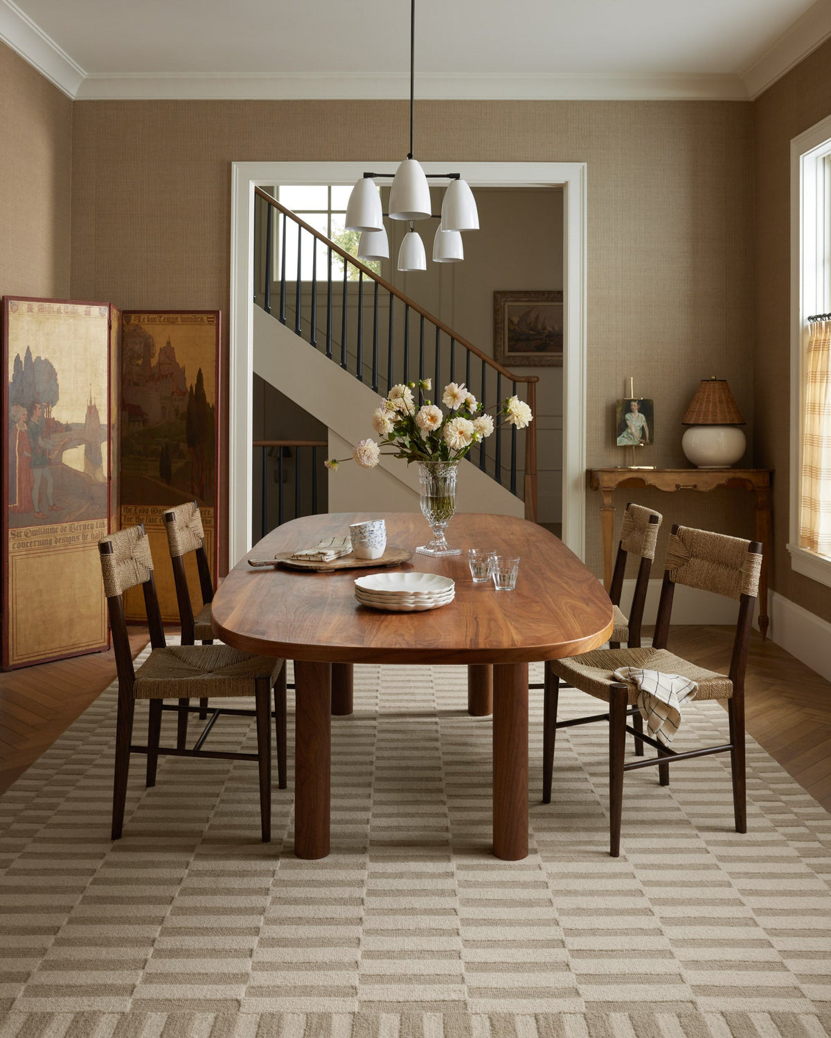 Bradley Ivory Beige Rug – room scene