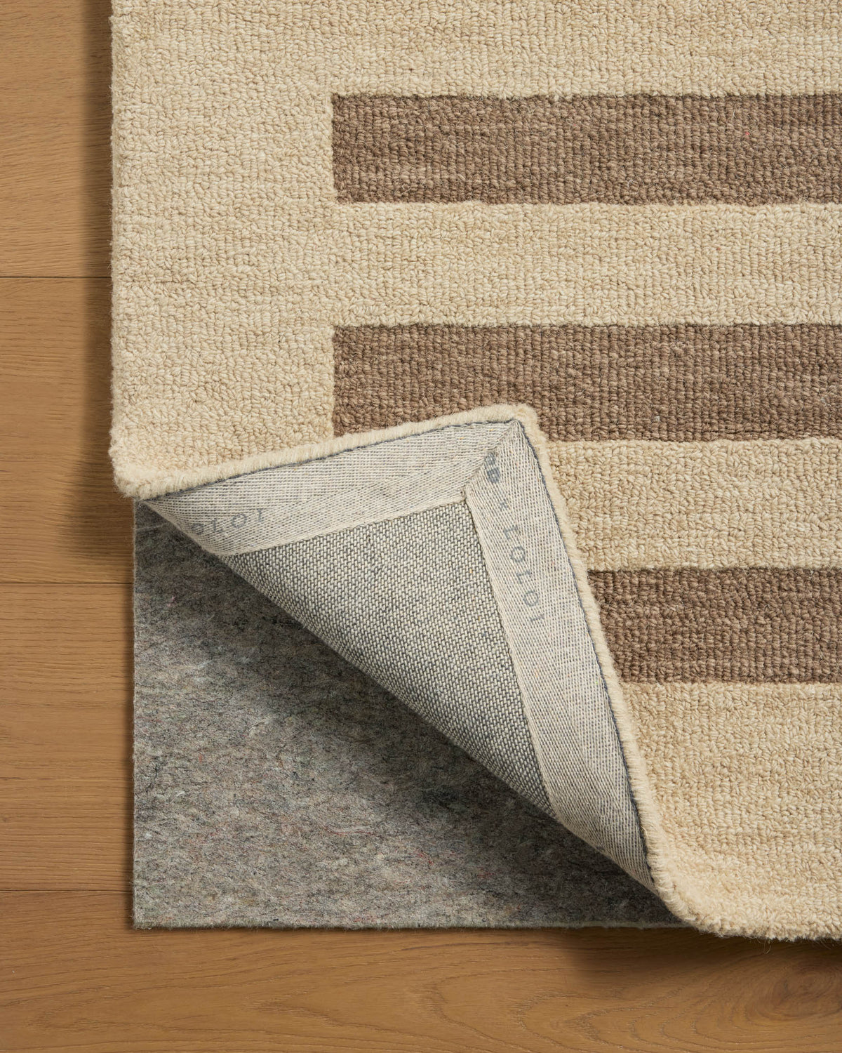 Craven Oatmeal/Bark Rug – detail