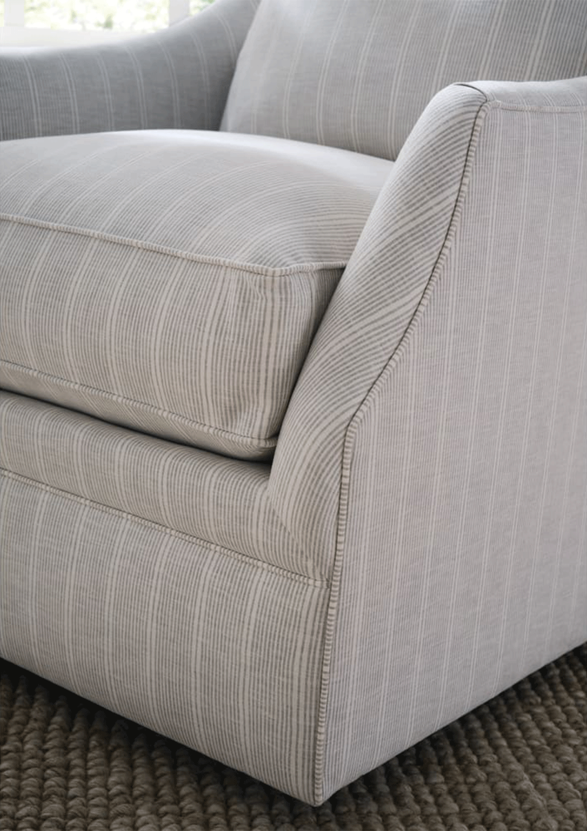 Cora Swivel Chair