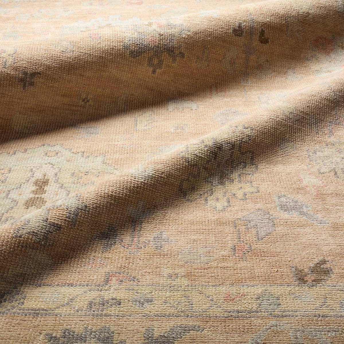Everly Ilumina Rug – EVE10 – close-up