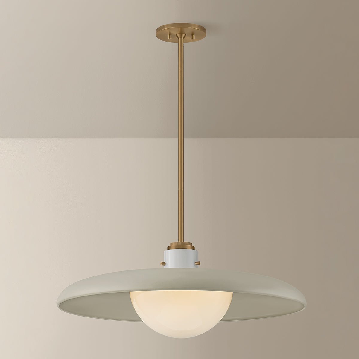 Gustavo Pendant – 28" W