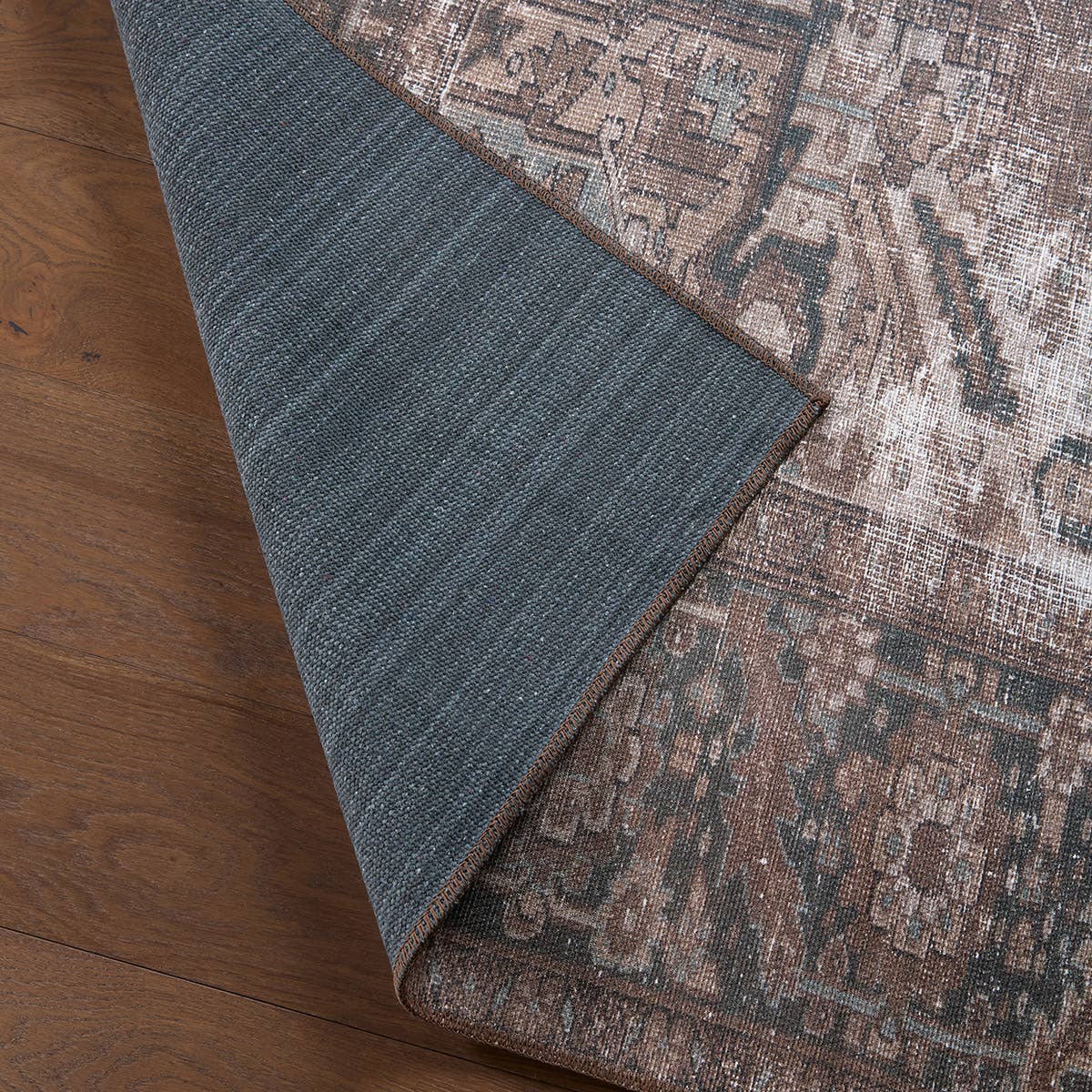 Harman Minita Rug – HBL10 – close-up