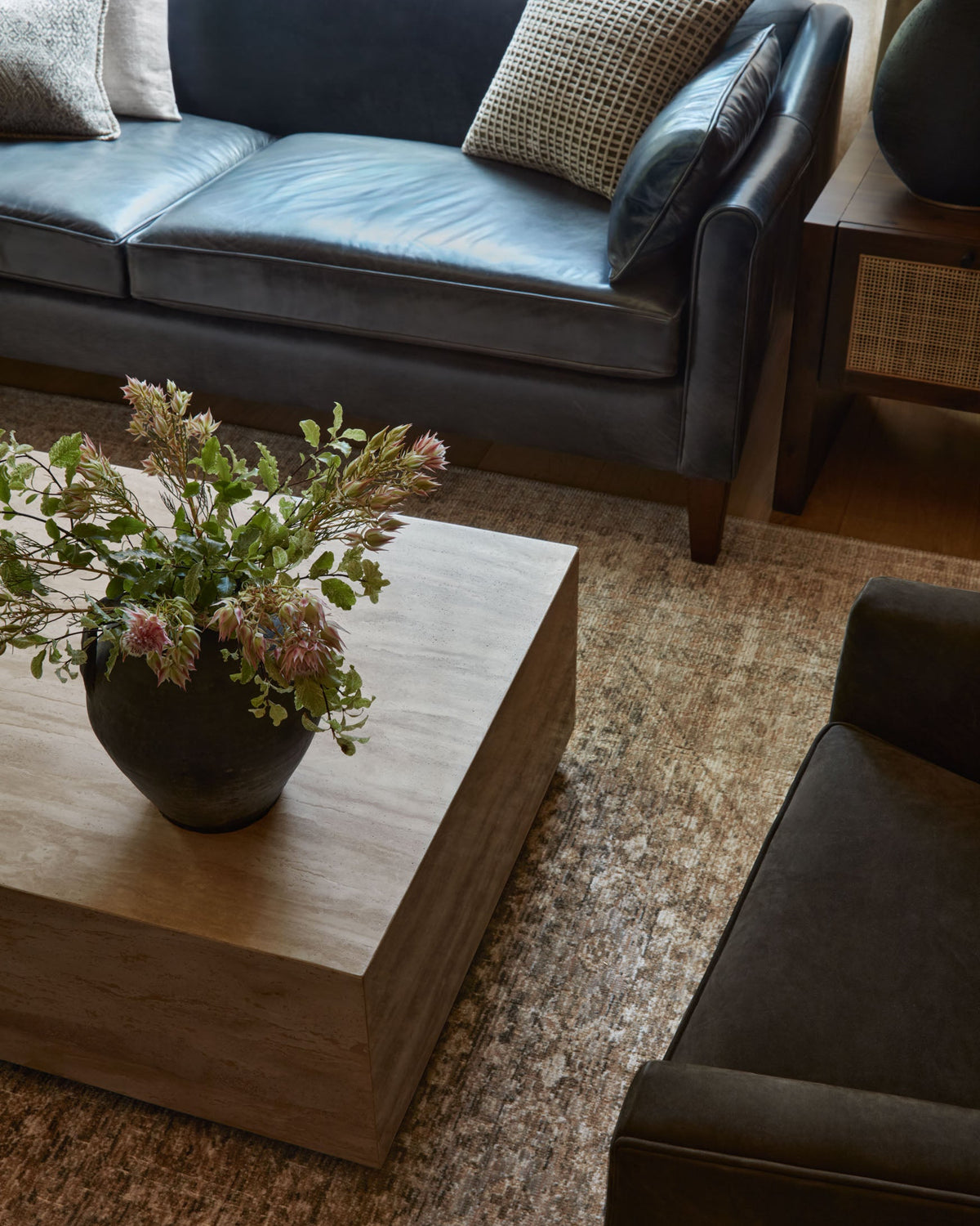Heritage Clay/Natural Rug – detail