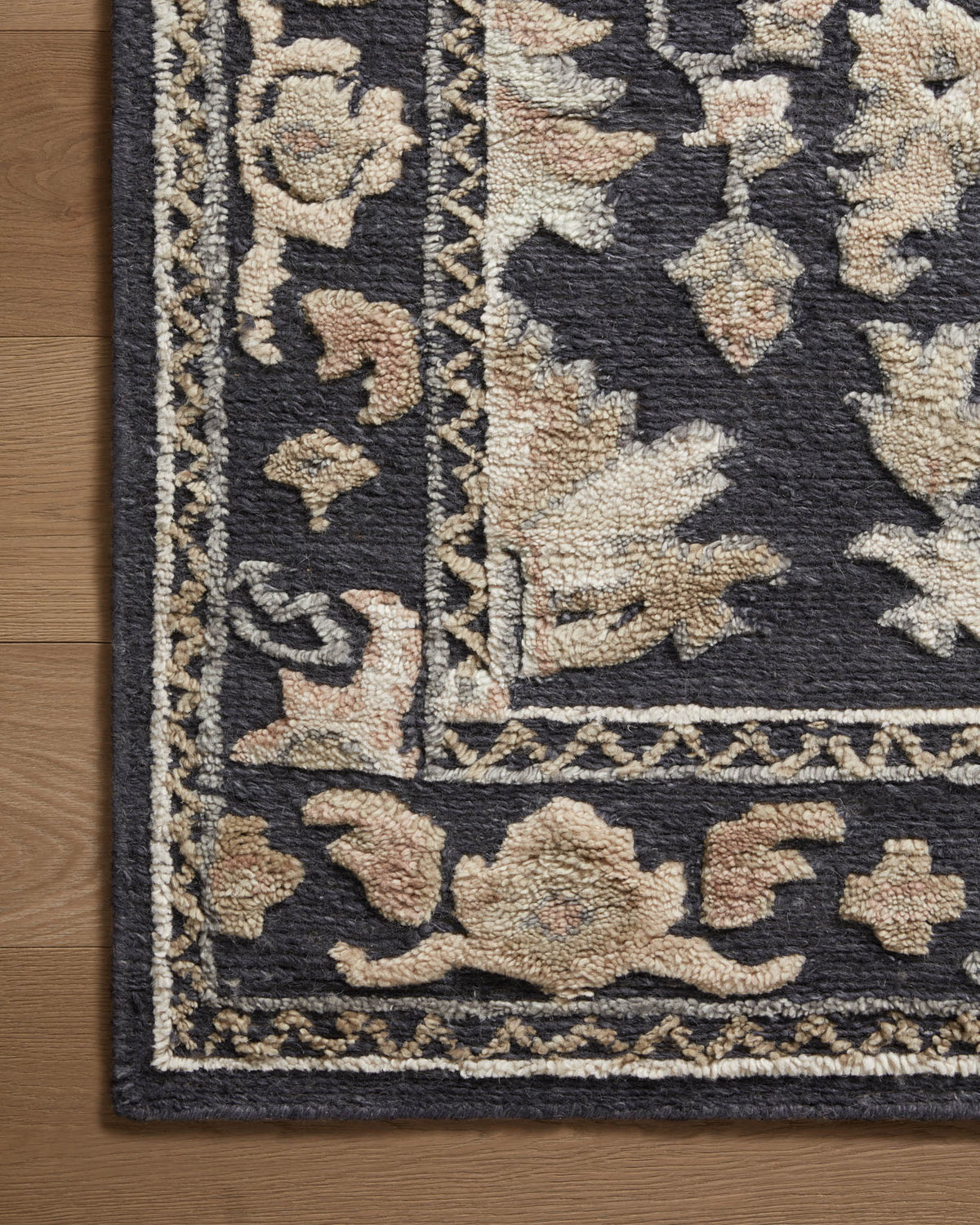 Ingrid Navy/Multi Rug – detail