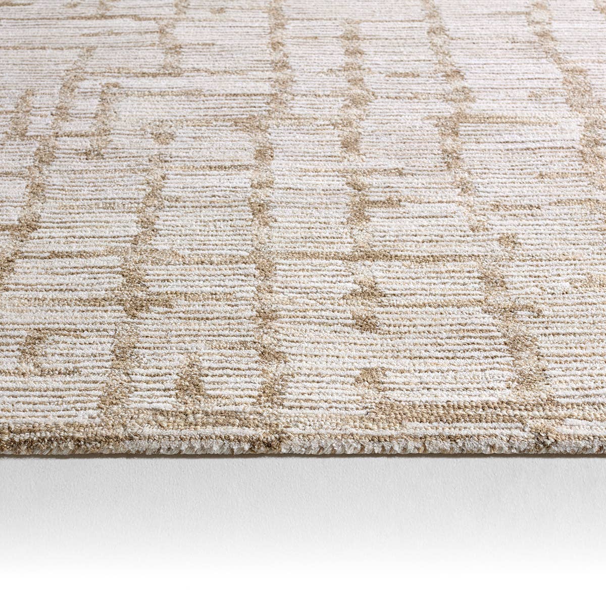Labyrinth Herculean Rug β LAB02 β close-up