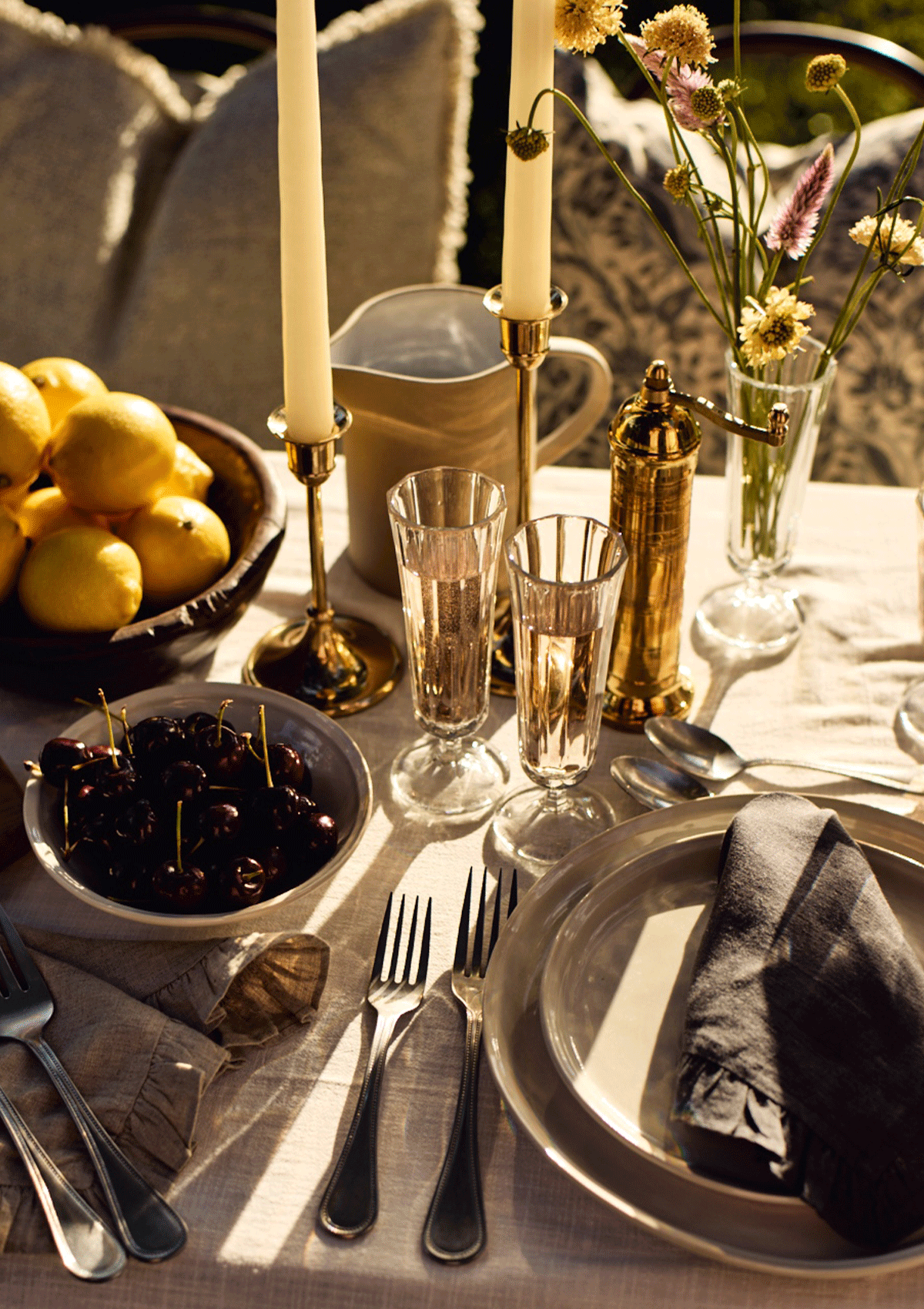 Lila Champagne Flute