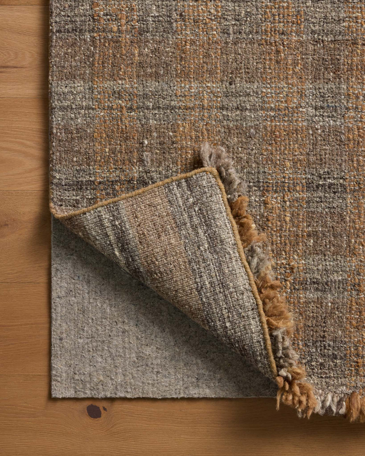 Merritt Bark/Camel Rug – detail
