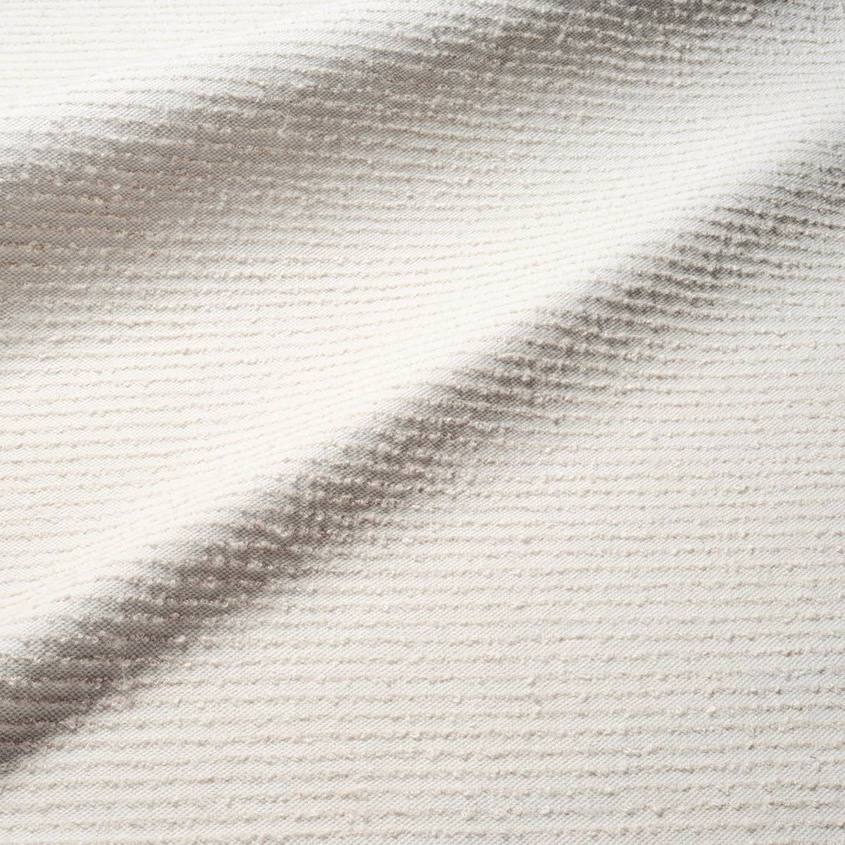 Muted Opulance Meera Rug – MUO06 – close-up