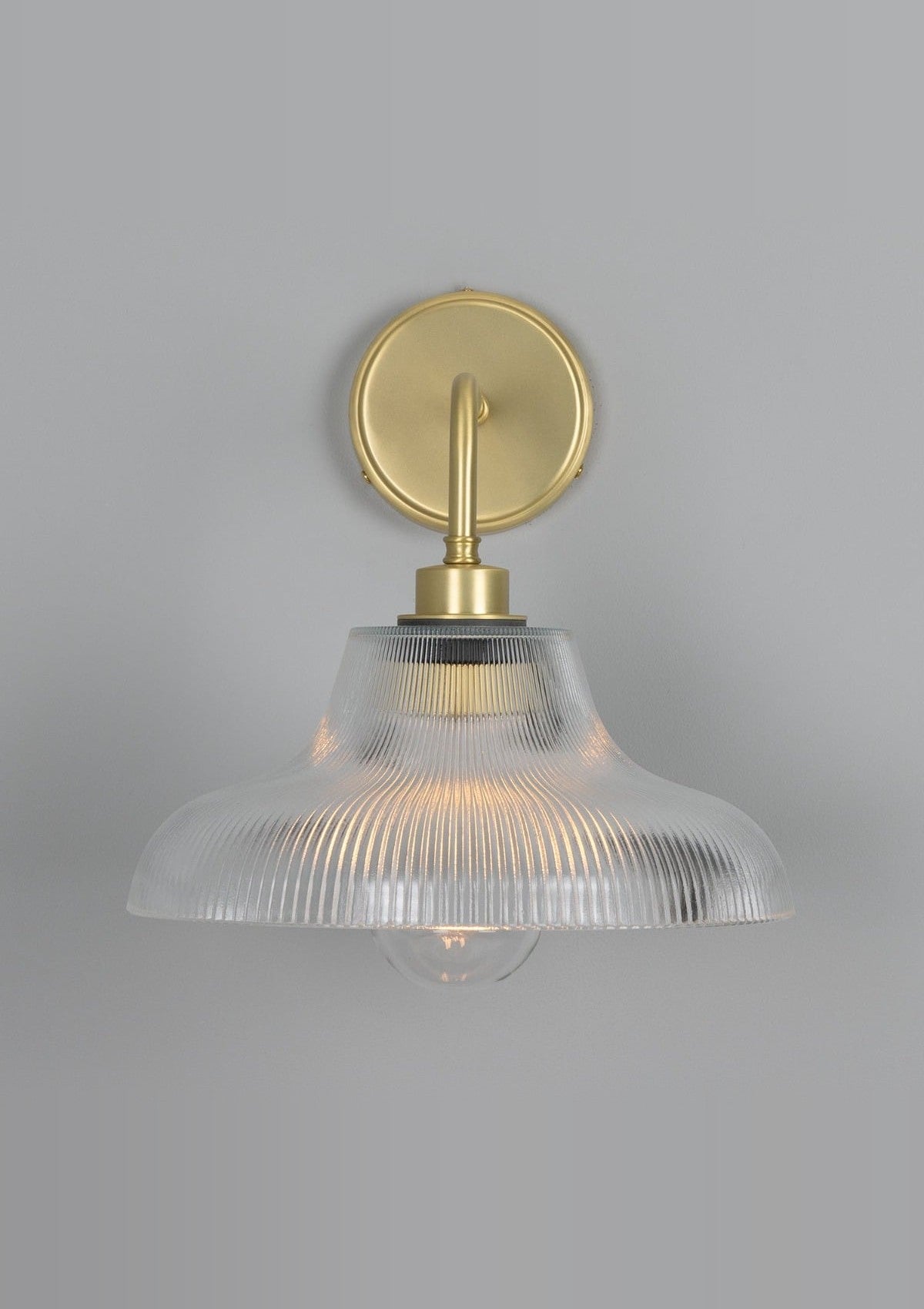 Mono Vintage Railway Glass Bathroom Wall Sconce – Satin Brass
