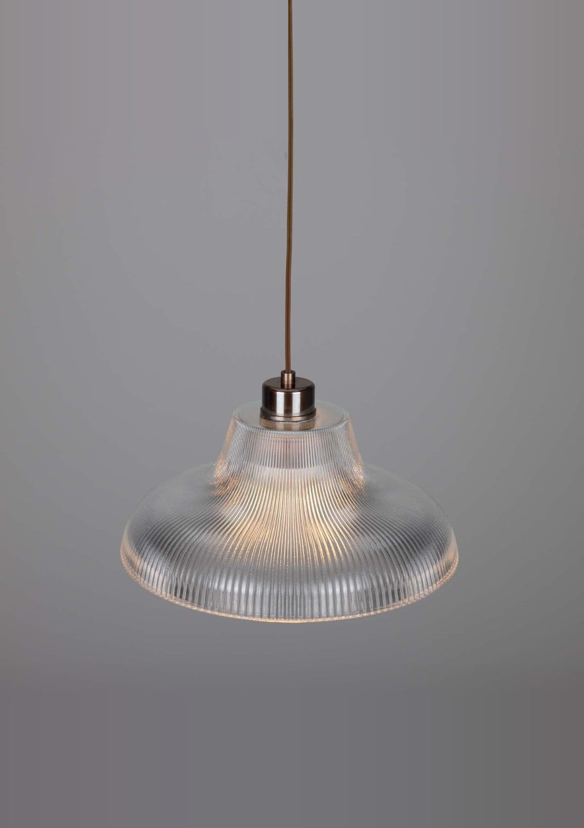 Mono Vintage Railway Pendant Light 11.75" – Antique Brass