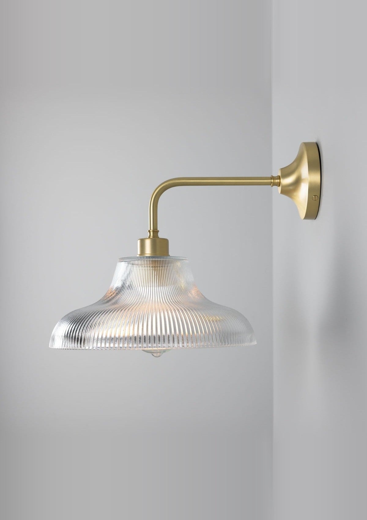 Mono Vintage Railway Wall Sconce – Satin Brass