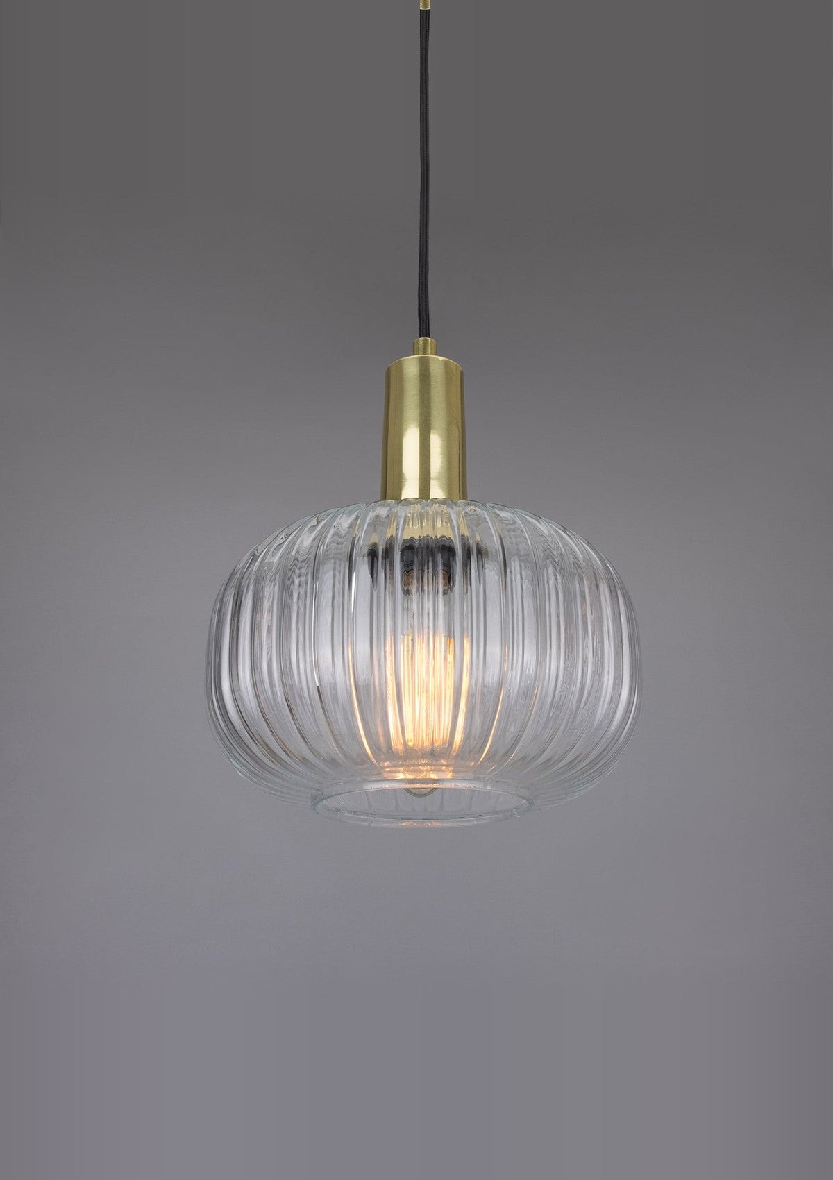 Nehir Reeded Glass and Brass Pendant – Polished Brass