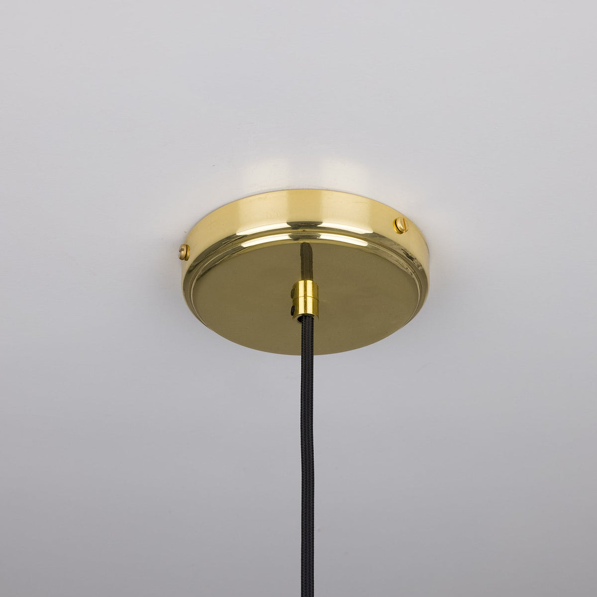 Nehir Reeded Glass and Brass Pendant – Ceiling Rose