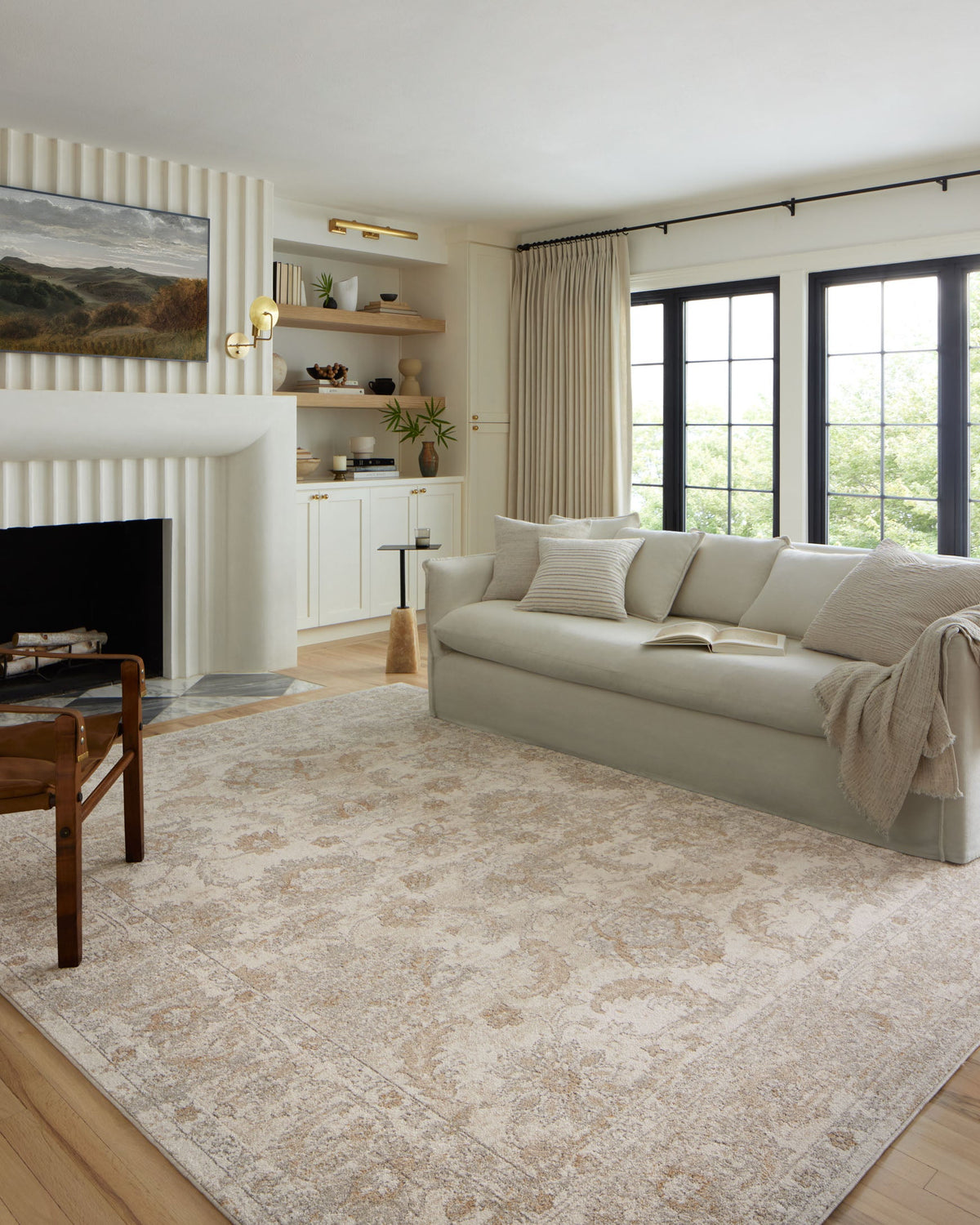 Odette Ivory/Beige Rug – room scene