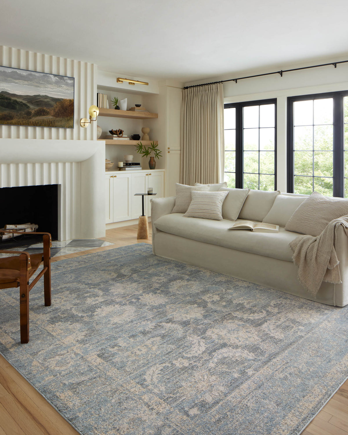 Odette Sky/Beige Rug – room scene