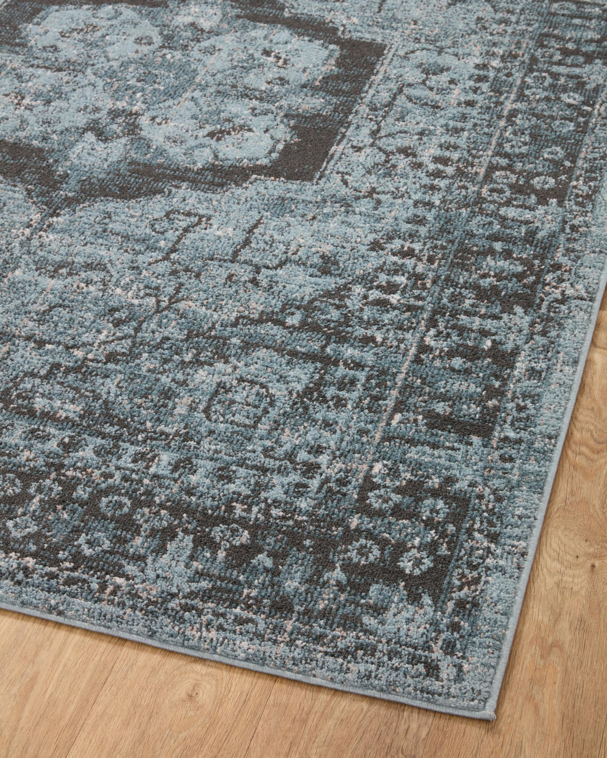 Odette Sky/Charcoal Rug – detail