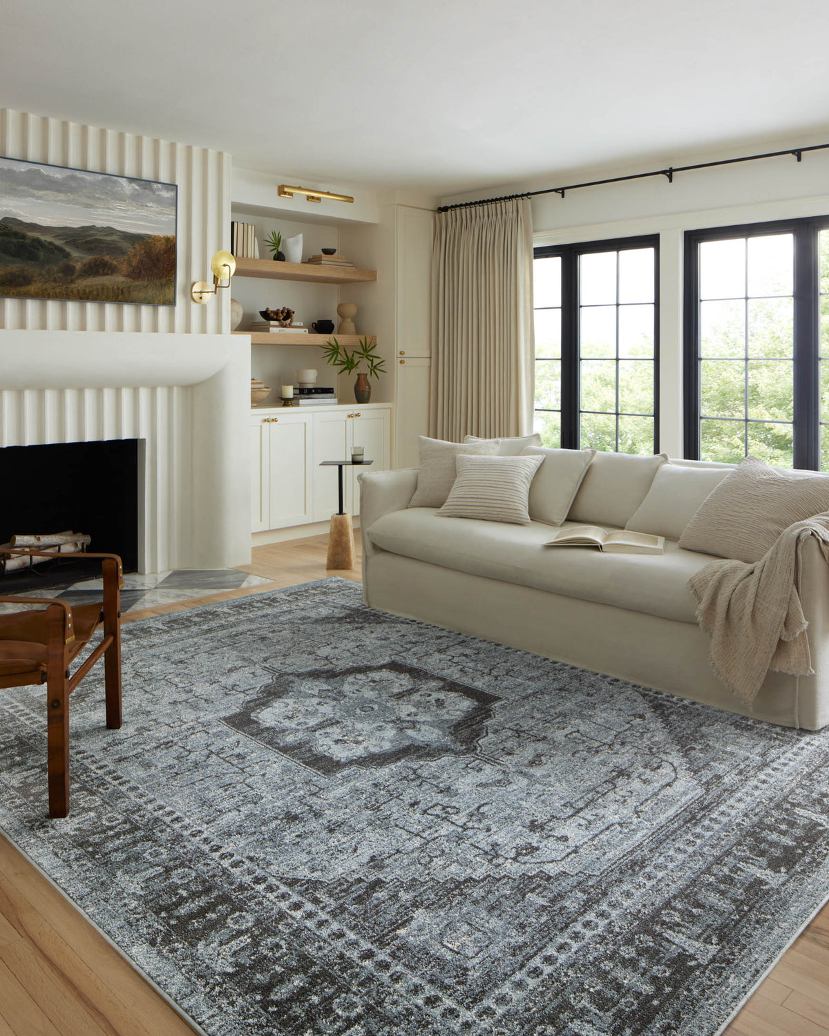 Odette Sky/Charcoal Rug – room scene