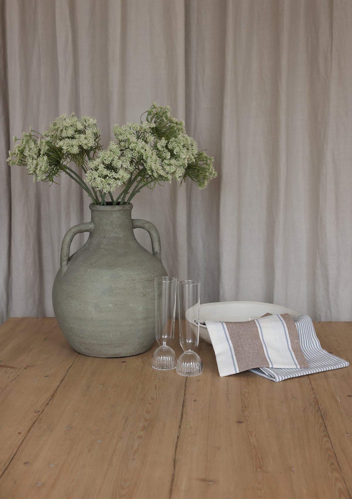 23" Queen Anne's Lace Spray