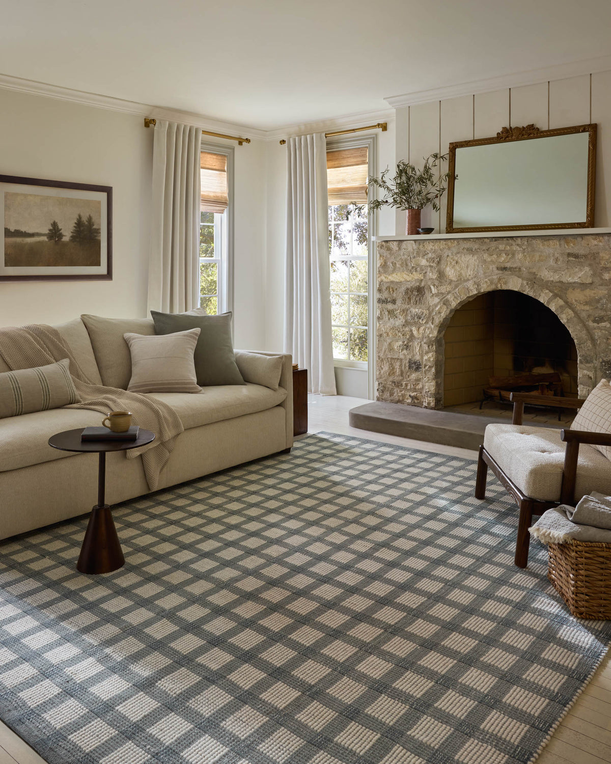Ryder Blue/Ivory Rug – room scene