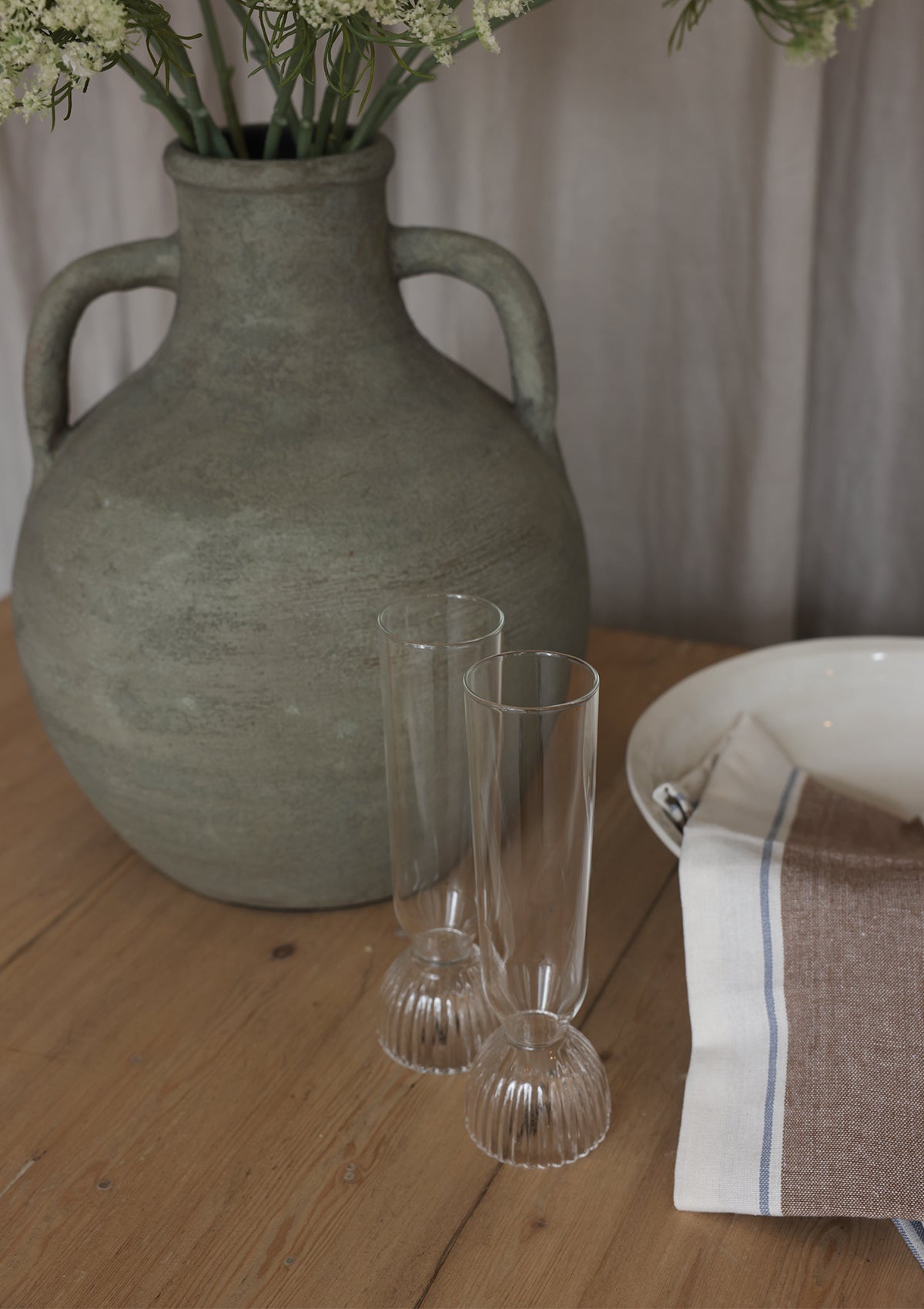 Raina Champagne Flutes (Set of 2)