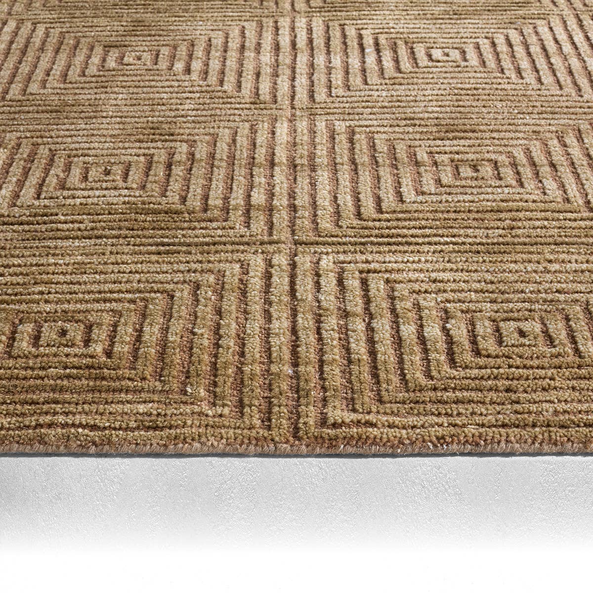 Tasa Pennant Rug β TAS02 β close-up
