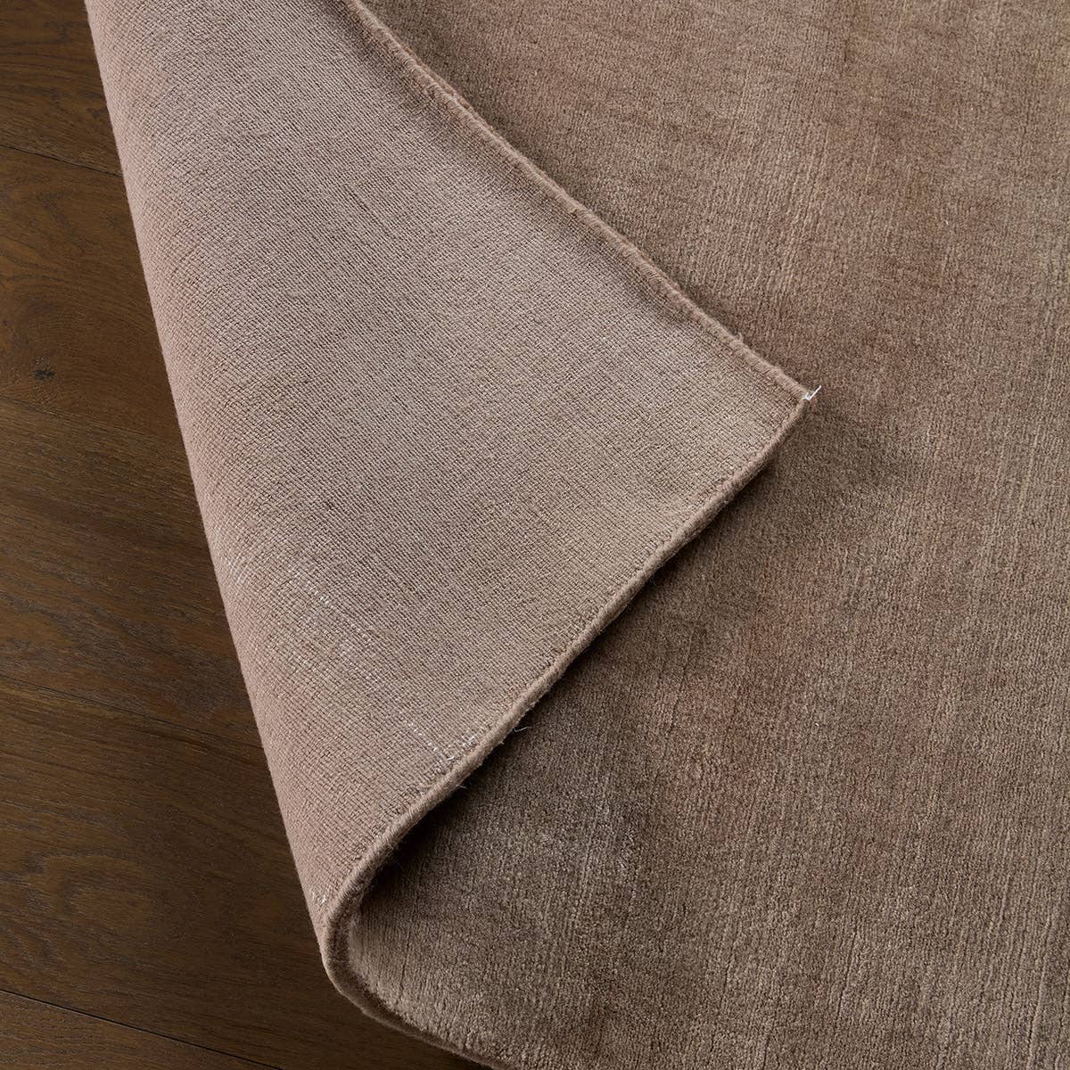 True Hue Solara Rug – TRU03 – close-up