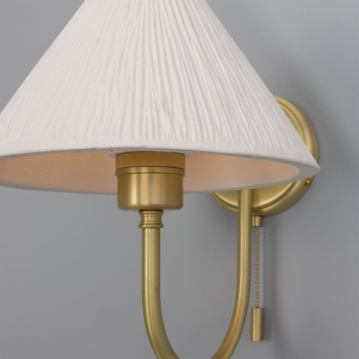 Tilia Organic Ceramic Cone Wall Sconce, Matte White Striped – Satin Brass