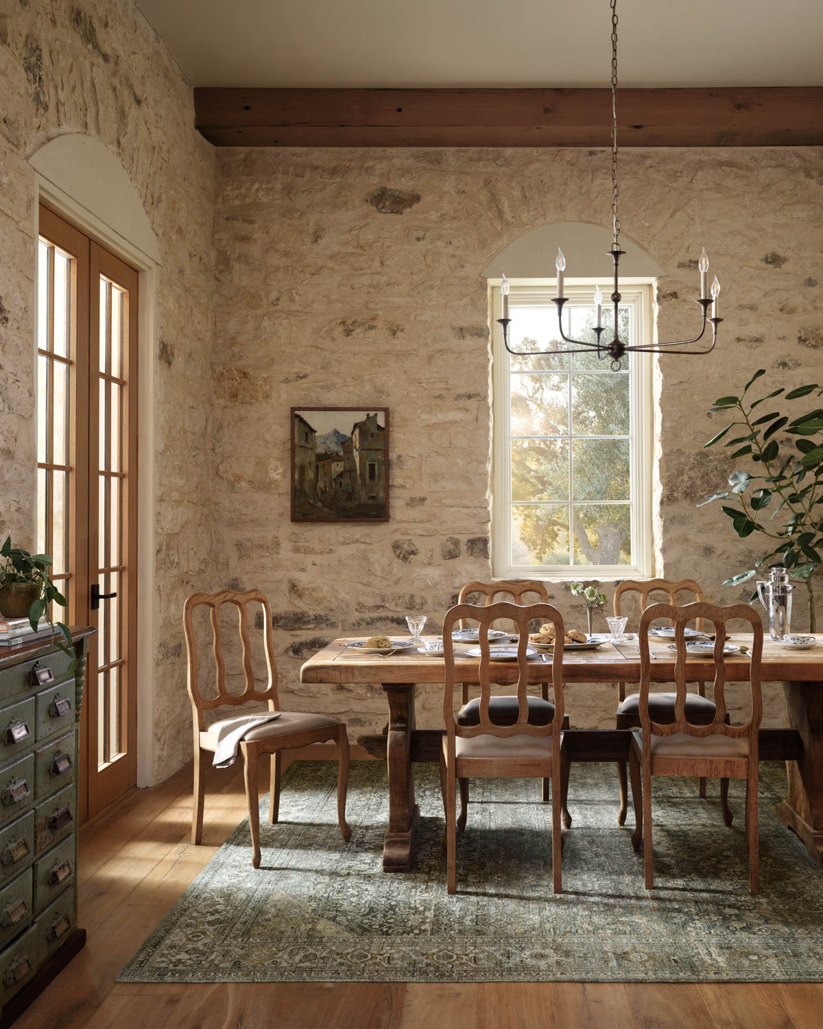 Wimberly Lagoon/Wheat Rug – room scene