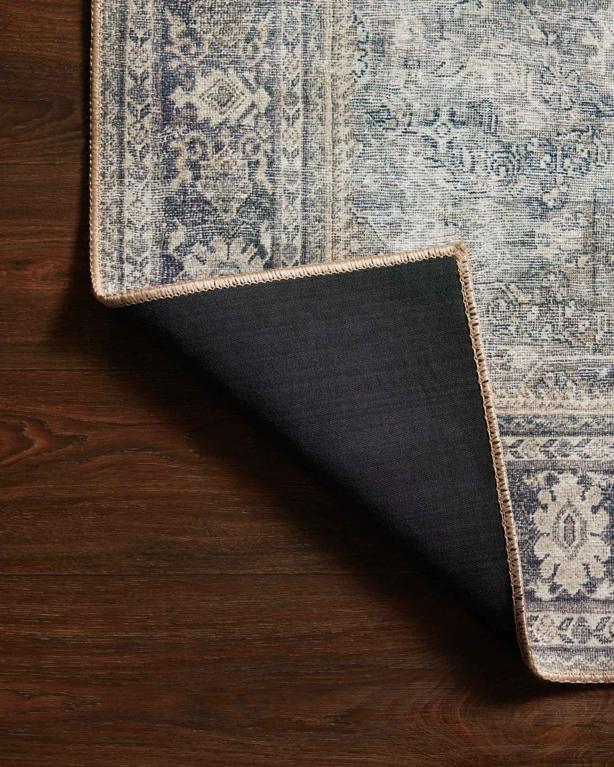 Wynter Grey/Charcoal Rug – detail