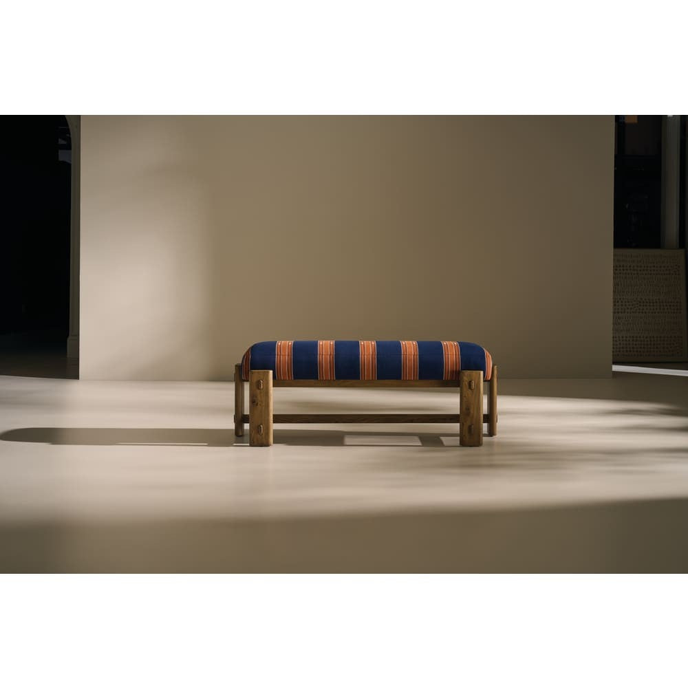 Cassius Bench