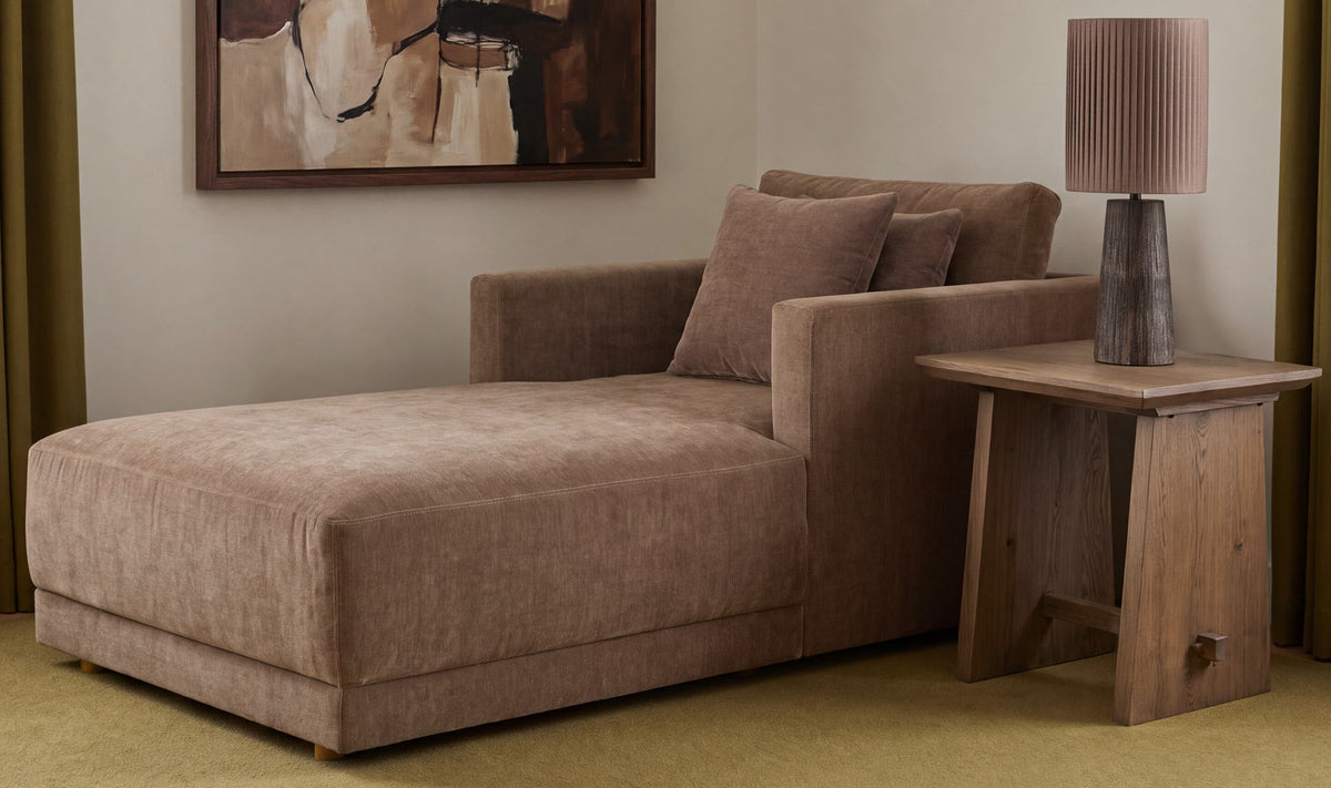 Bryn Chaise - Camel