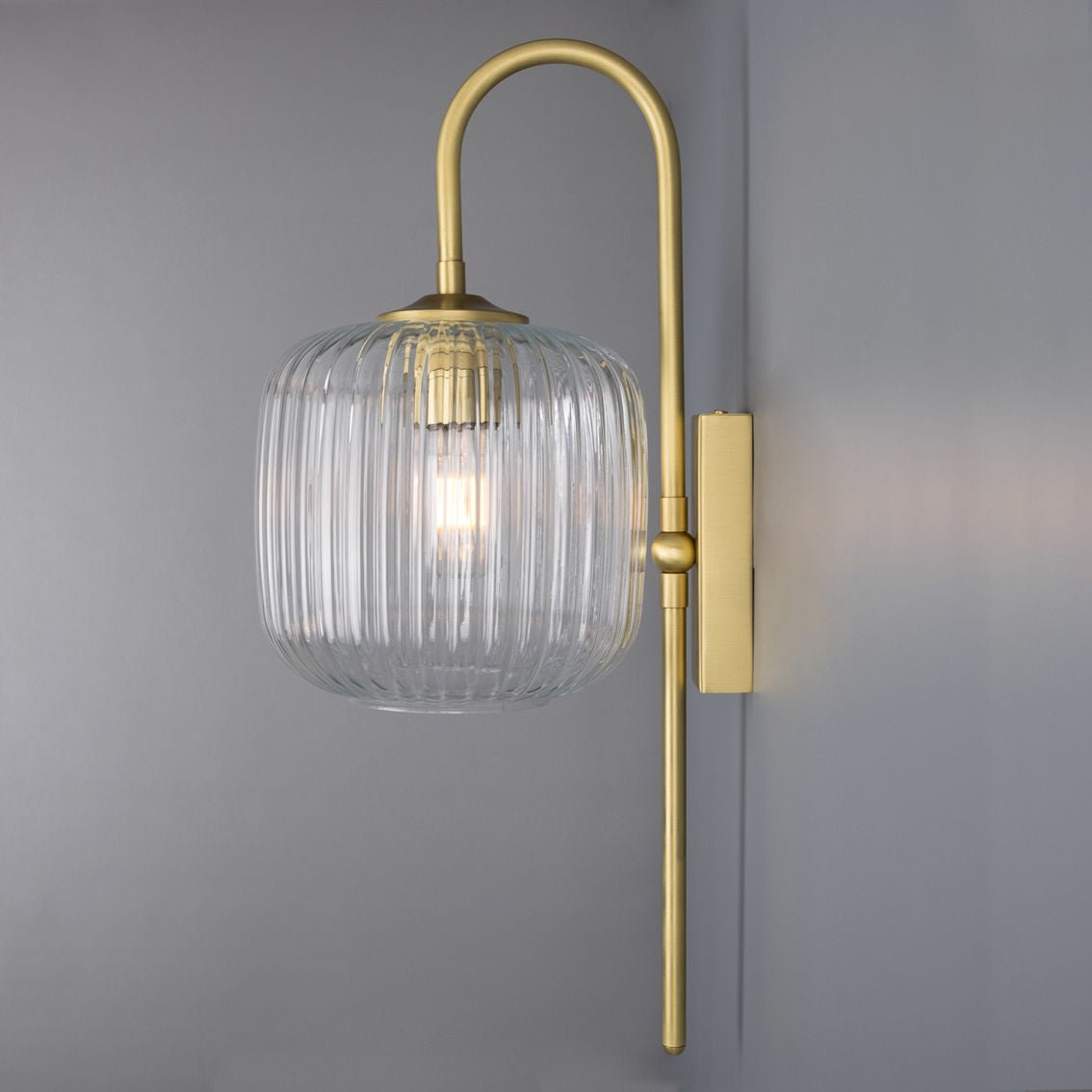 The Astoria wall light has an elegant and modern design.
