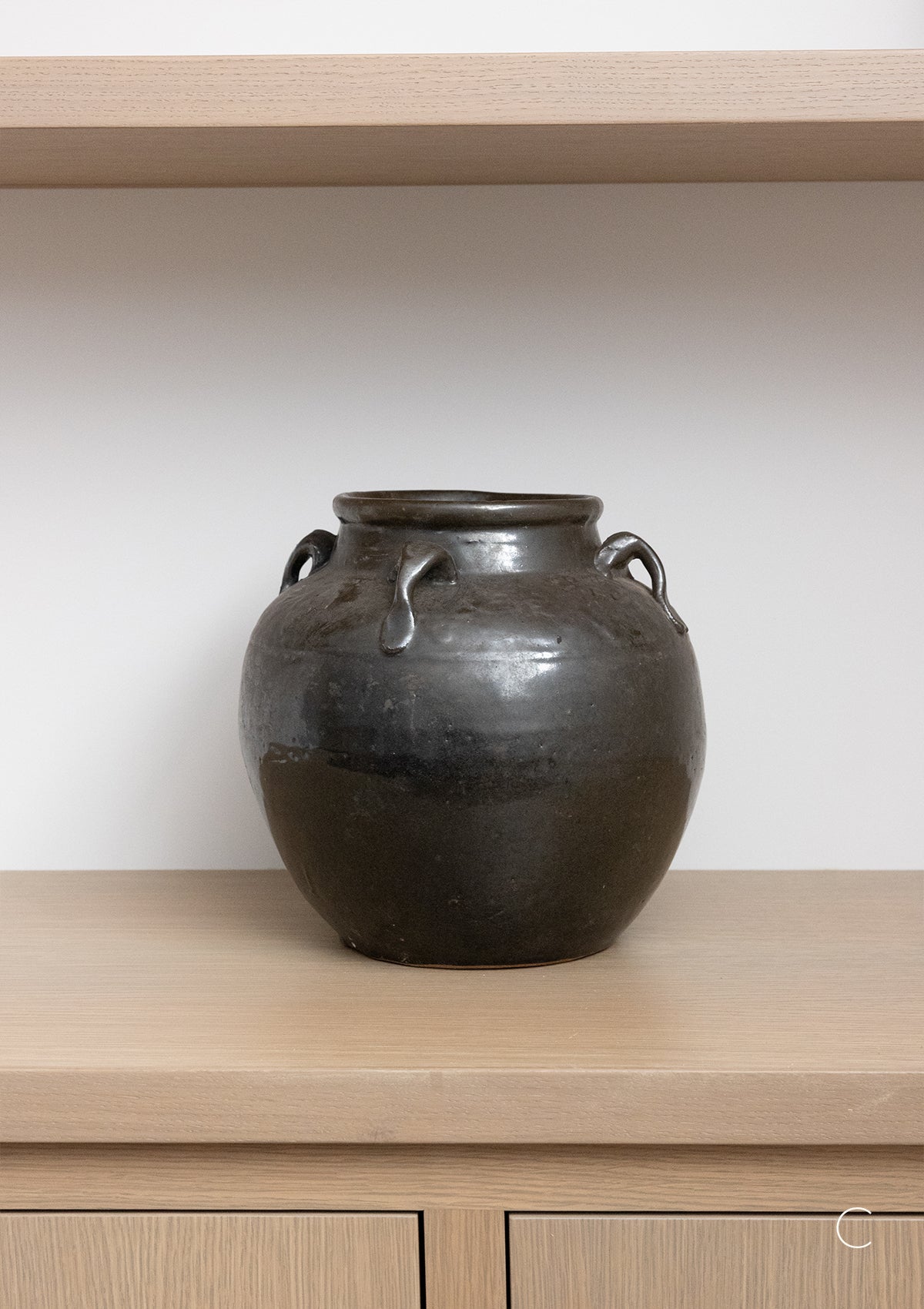 Danae Glazed Pot