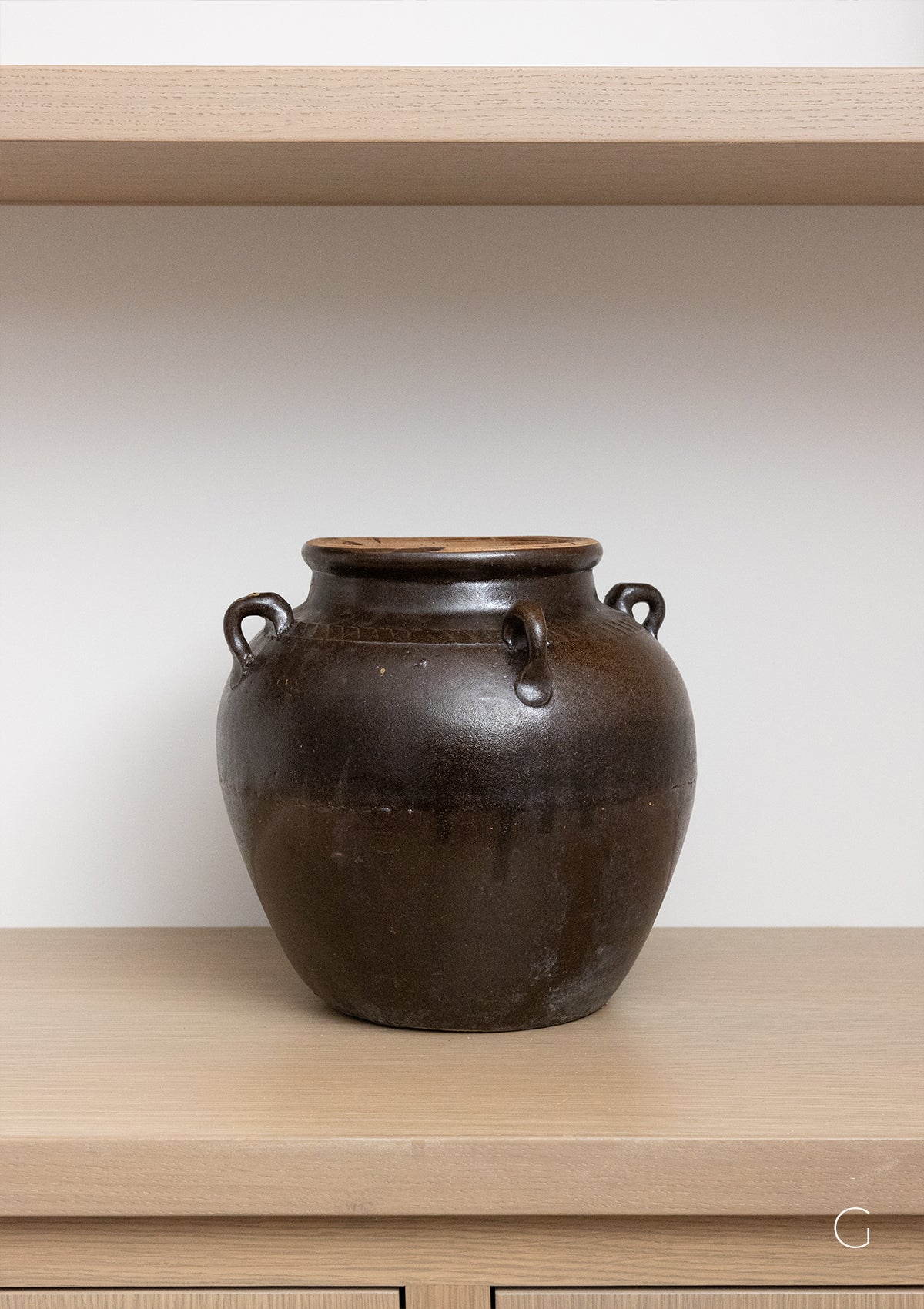Danae Glazed Pot