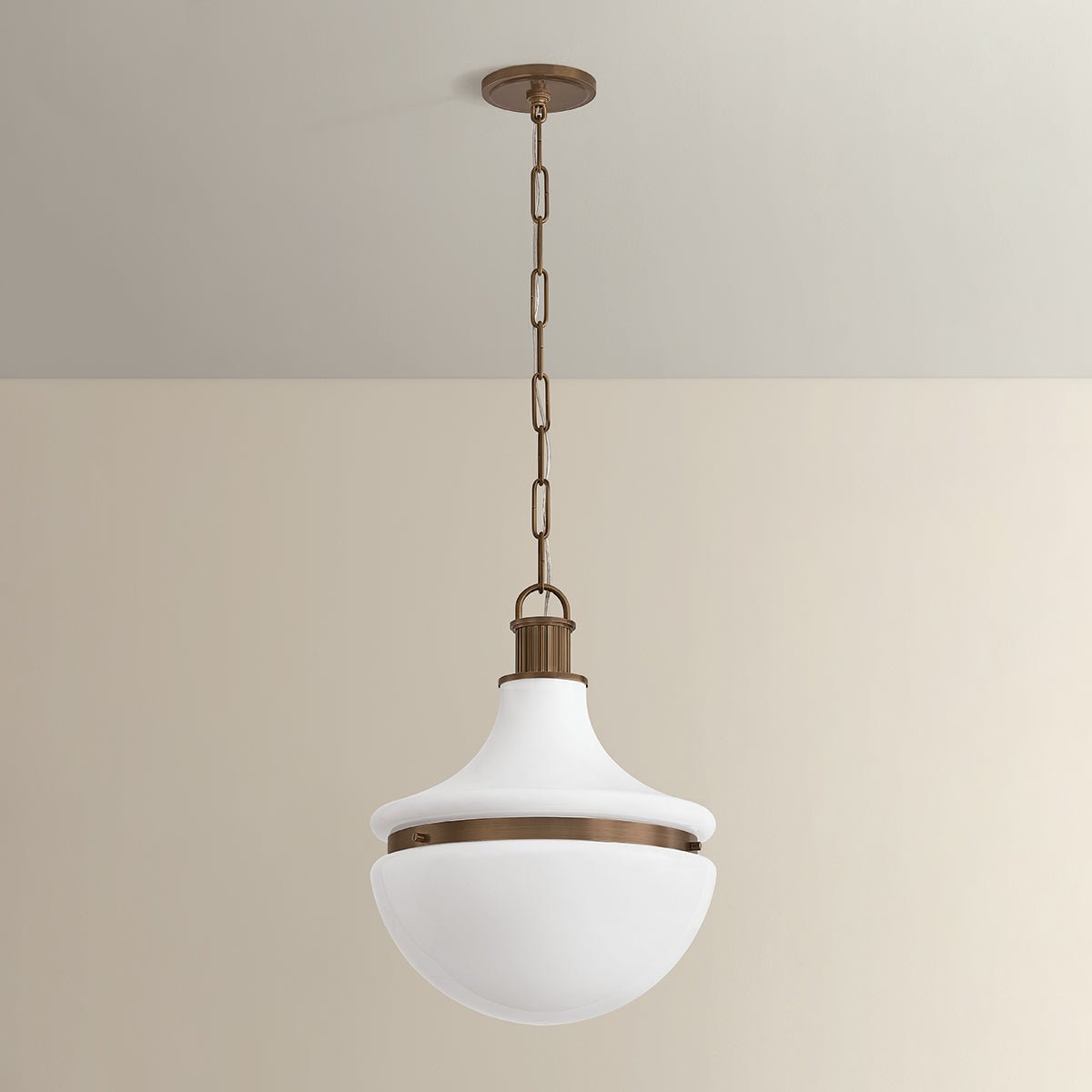 Barryville Pendant – 15.75" W