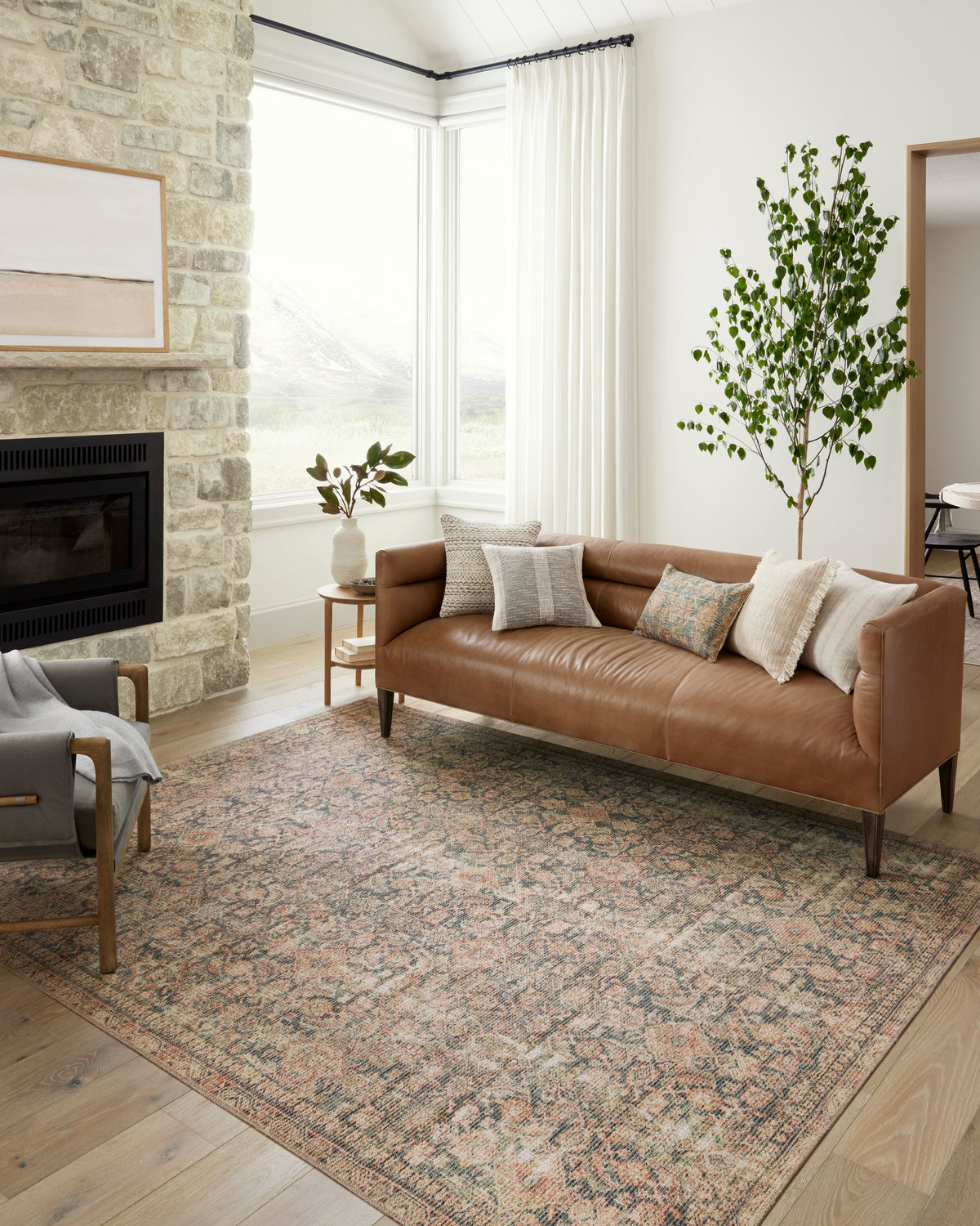 Aubrey Navy/Multi Rug – room scene