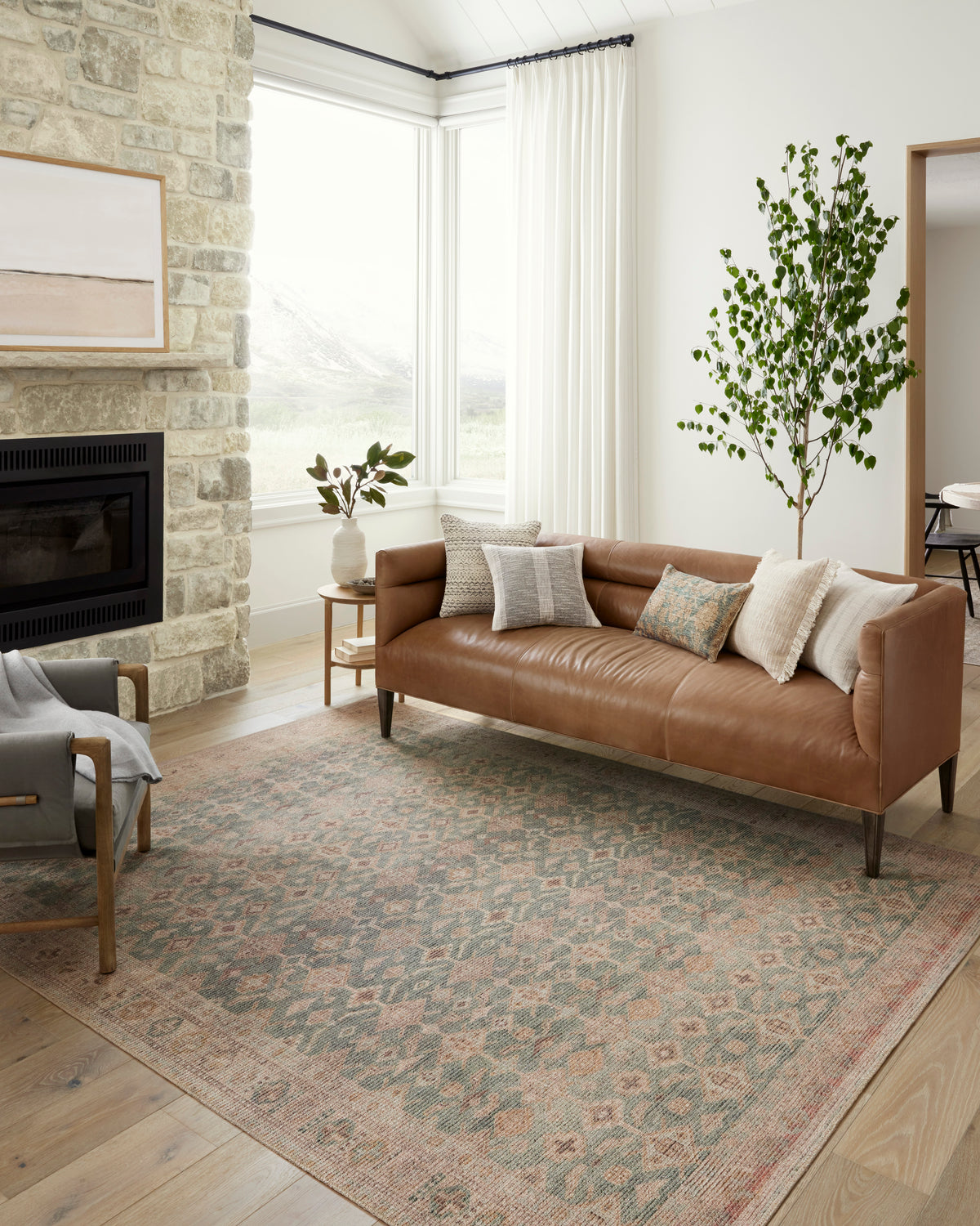 Aubrey Aqua/Sand Rug – room scene