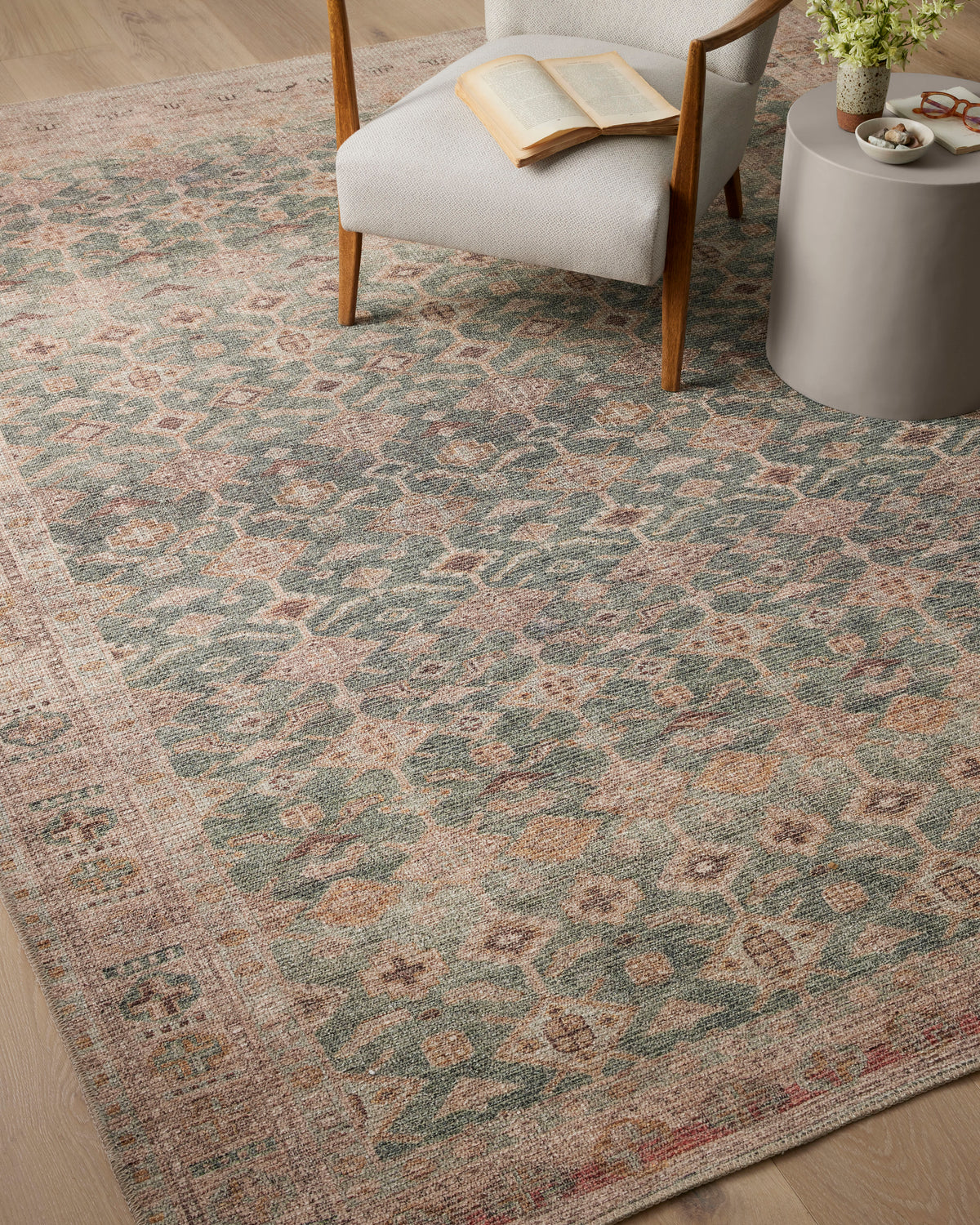 Aubrey Aqua/Sand Rug – room scene