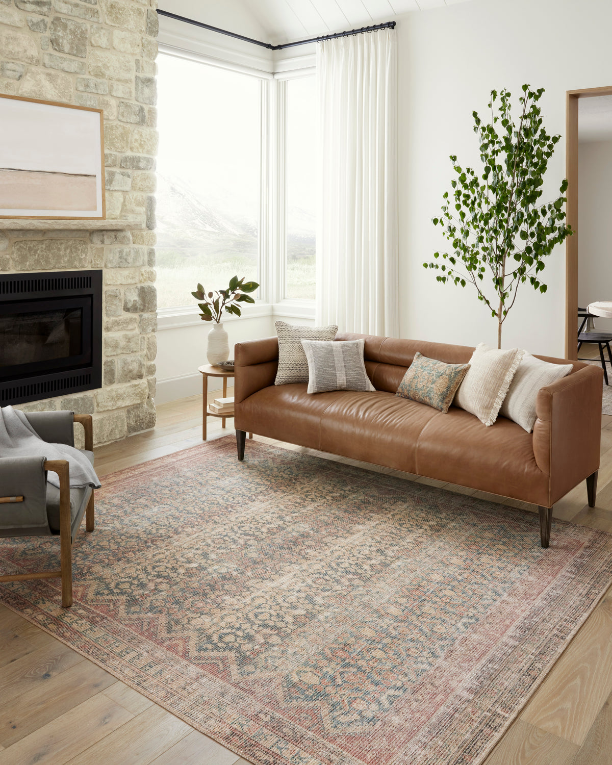 Aubrey Ocean/Spice Rug – room scene