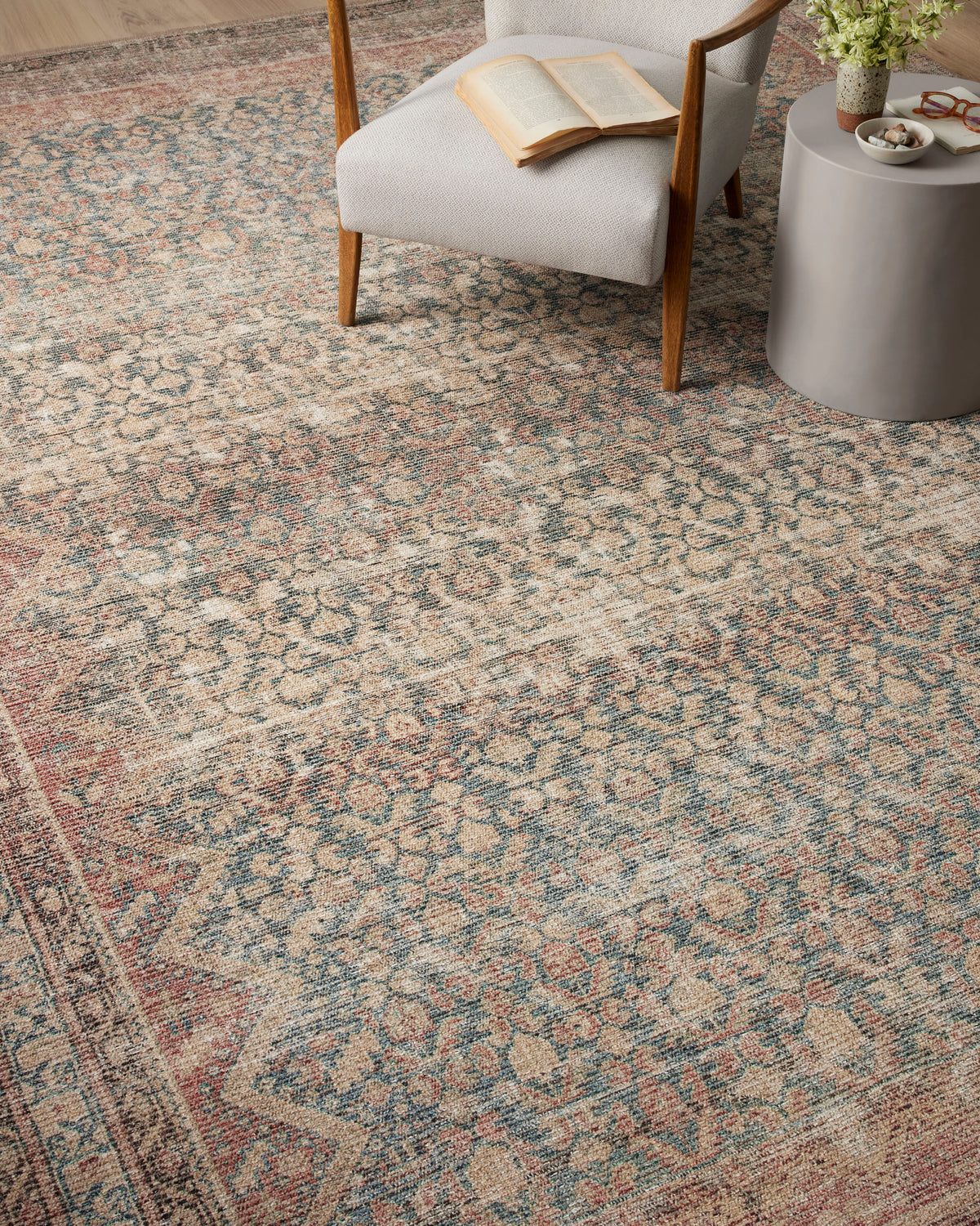 Aubrey Ocean/Spice Rug – room scene