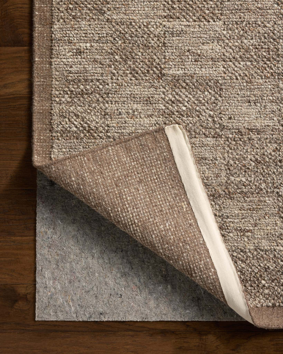 Alina Bark Rug – detail