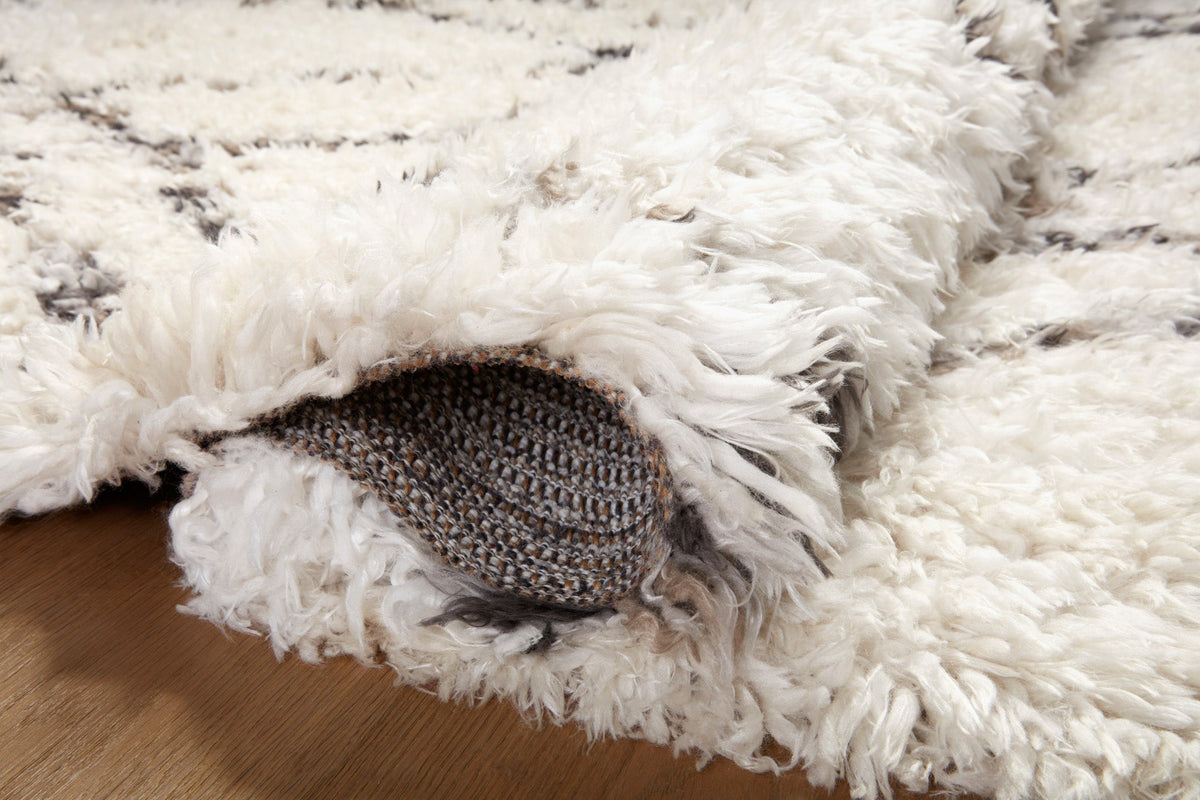 Amira Ivory/Bark Rug – detail